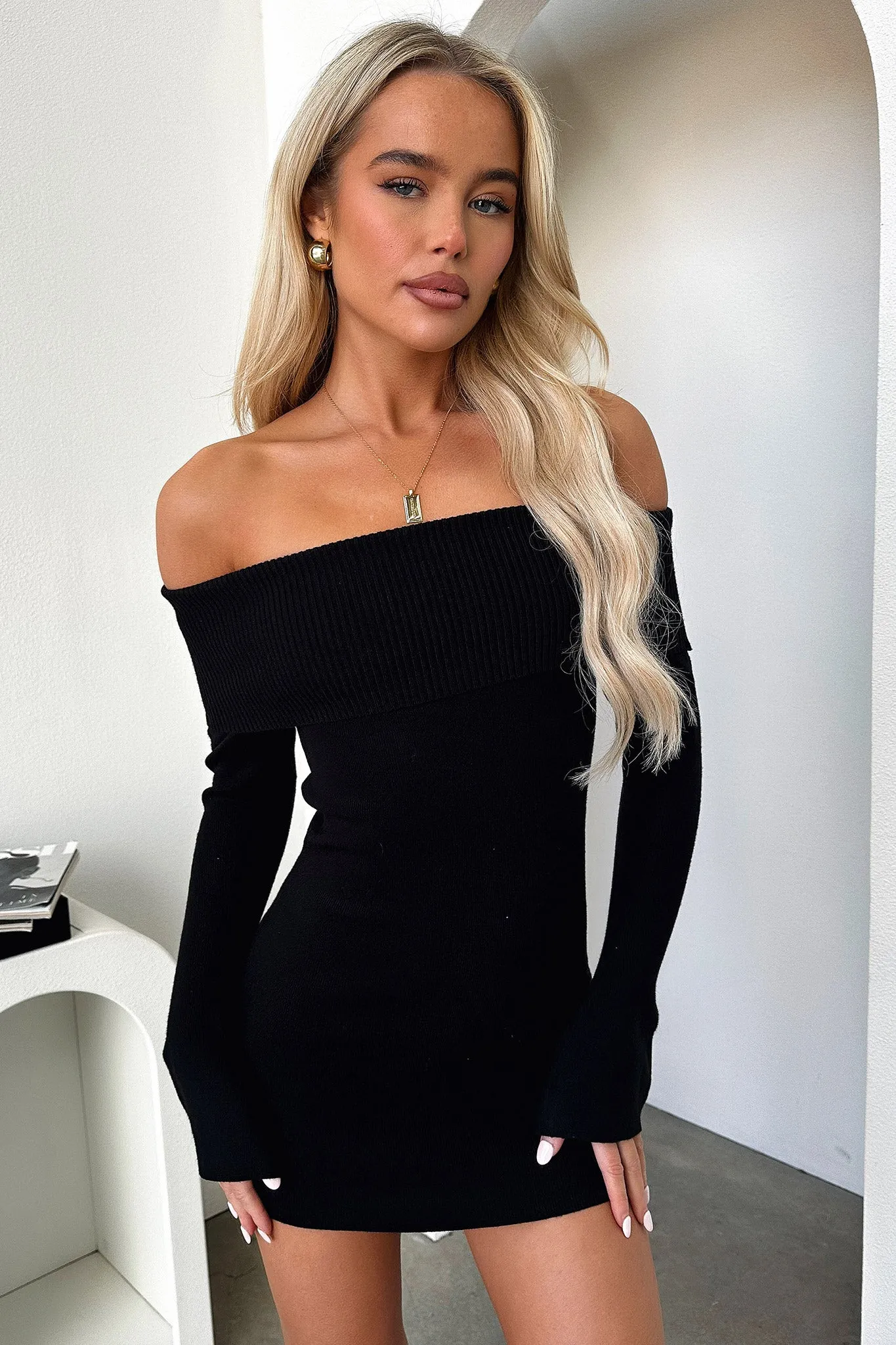 Glow Queen Aaliyah Off Shoulder Knit Mini Dress - Black