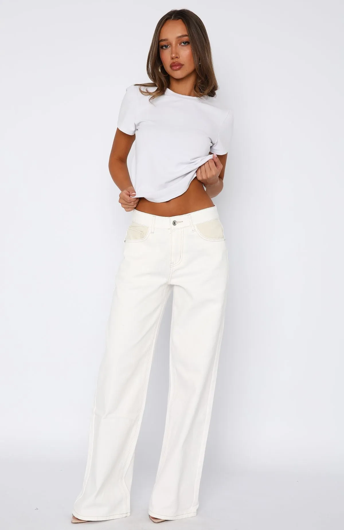 Amira Mid Rise Wide Leg Jeans White/Cream Street Style