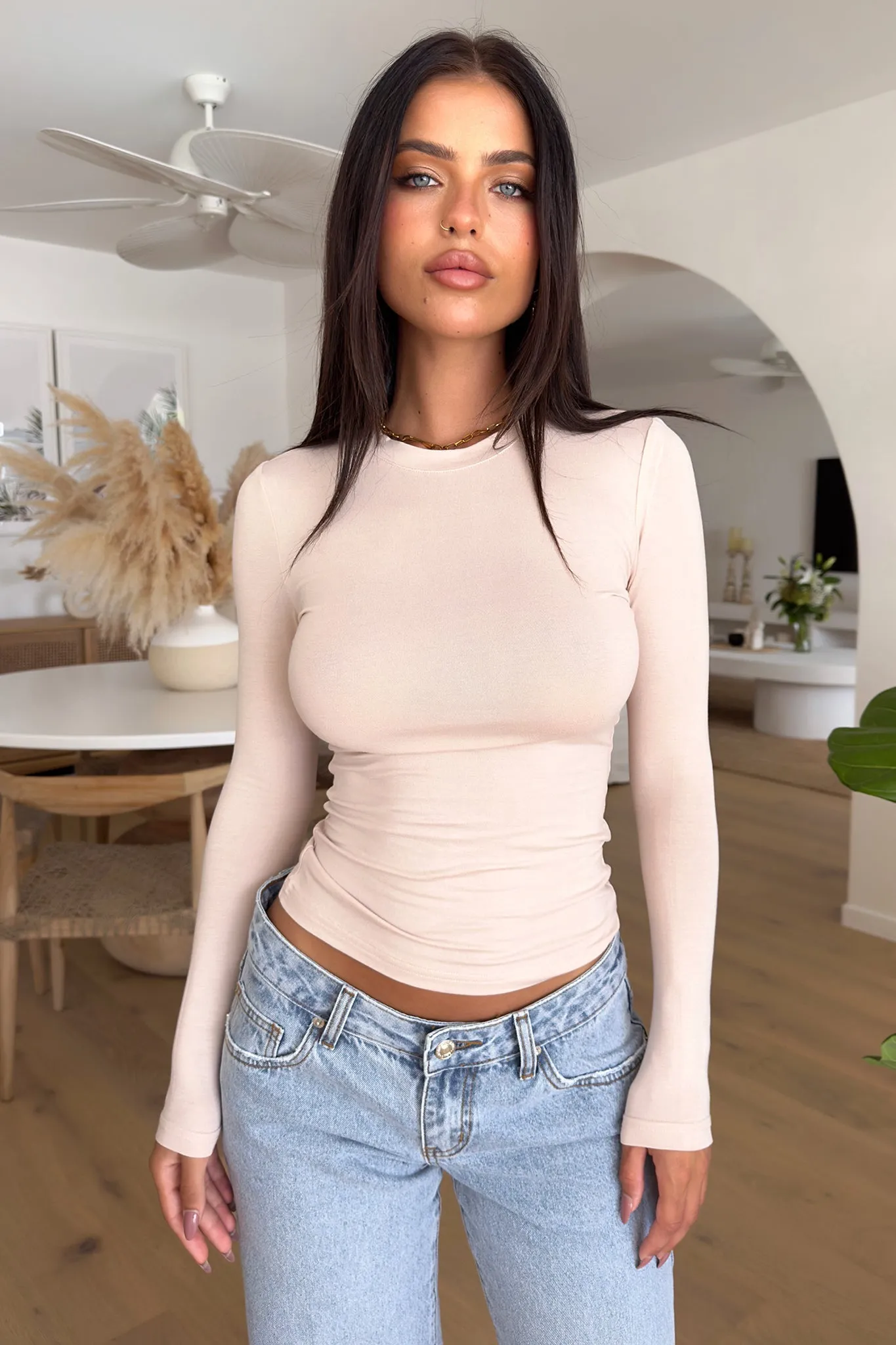Amos Long Sleeve Tee - Beige Subtle design