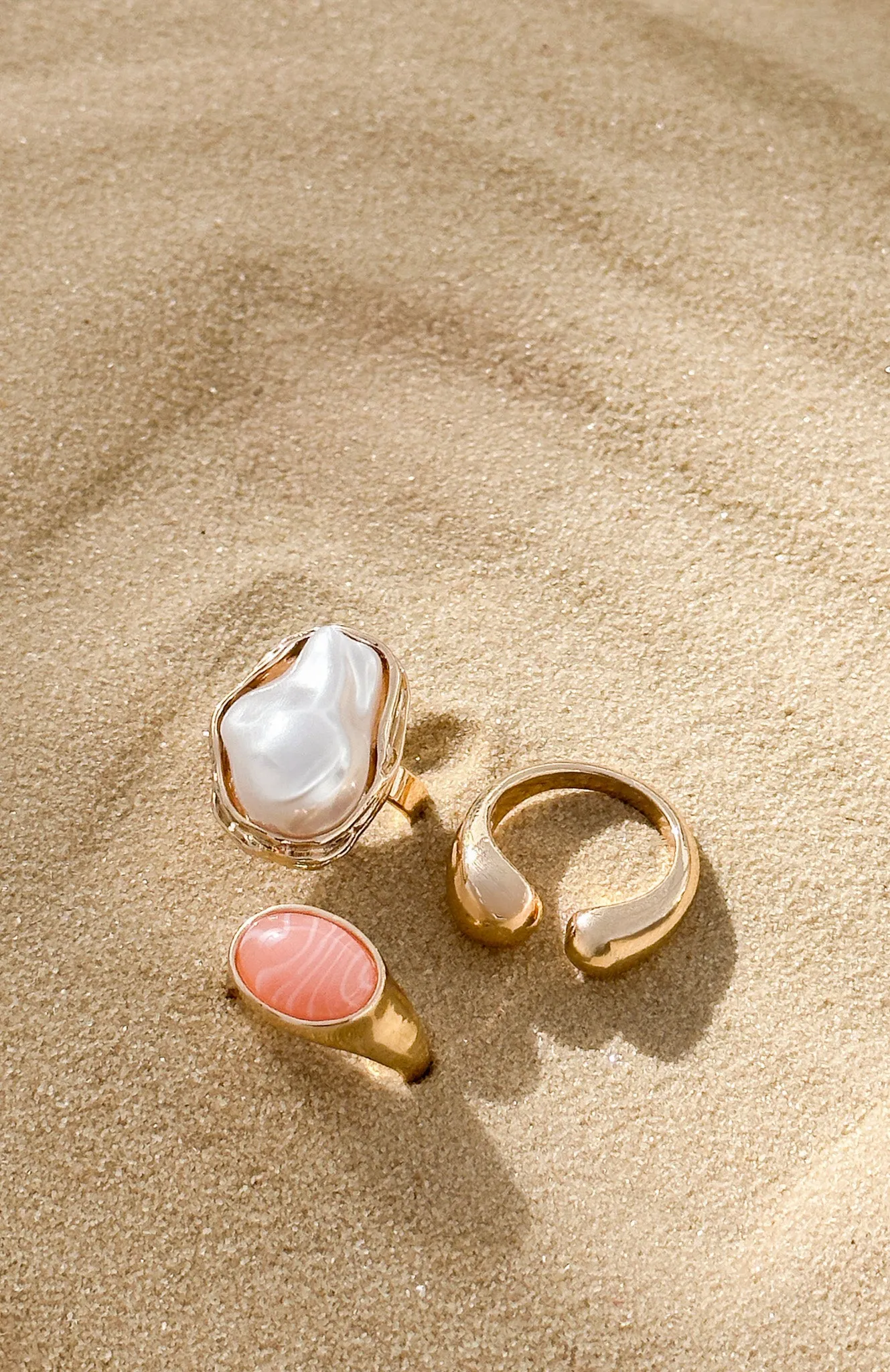 Creative gemstone settings Anita Ring Set Gold
