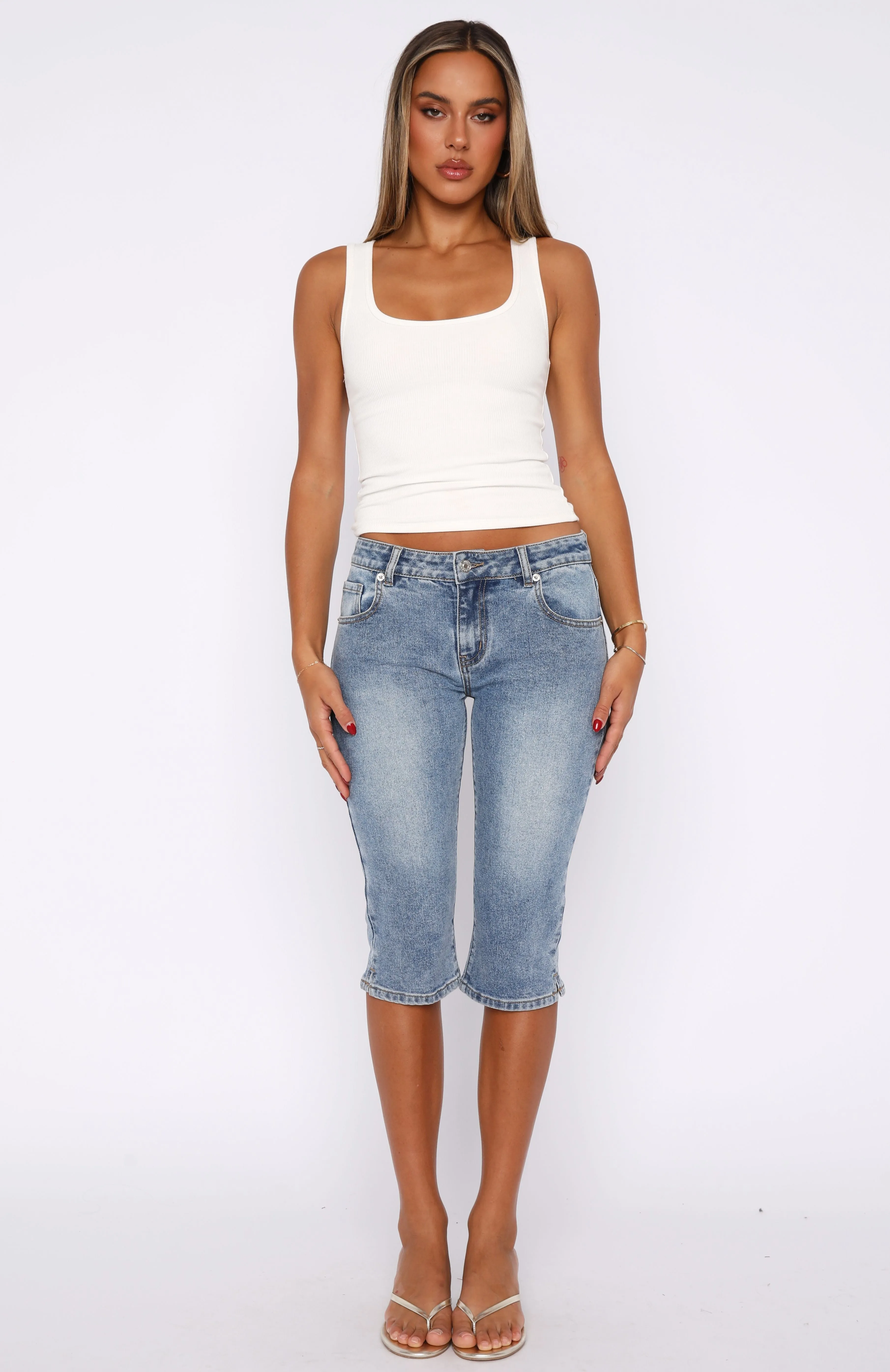 Annie Low Rise Capri Jeans Vintage Light Blue Five-inch Casual