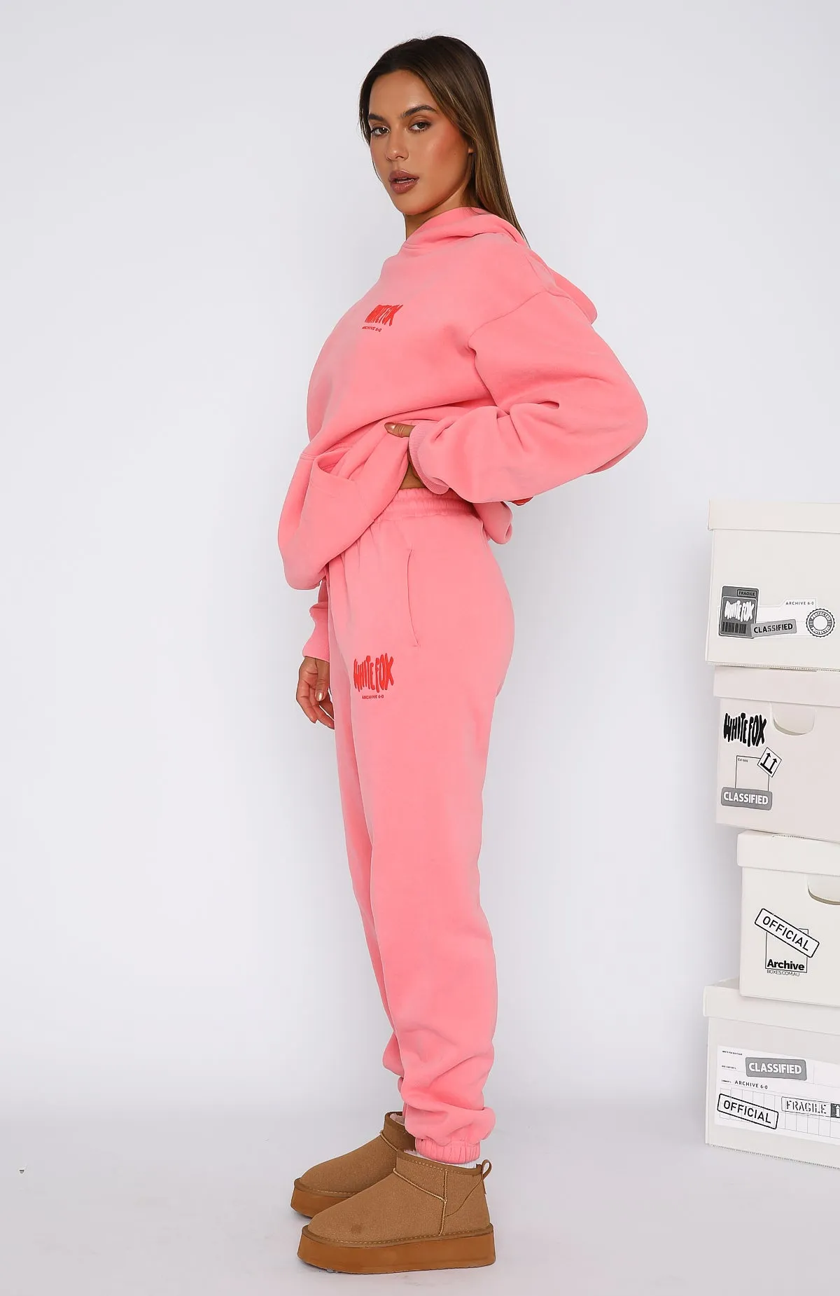Archive 6.0 Sweatpants Melon Flattering Look