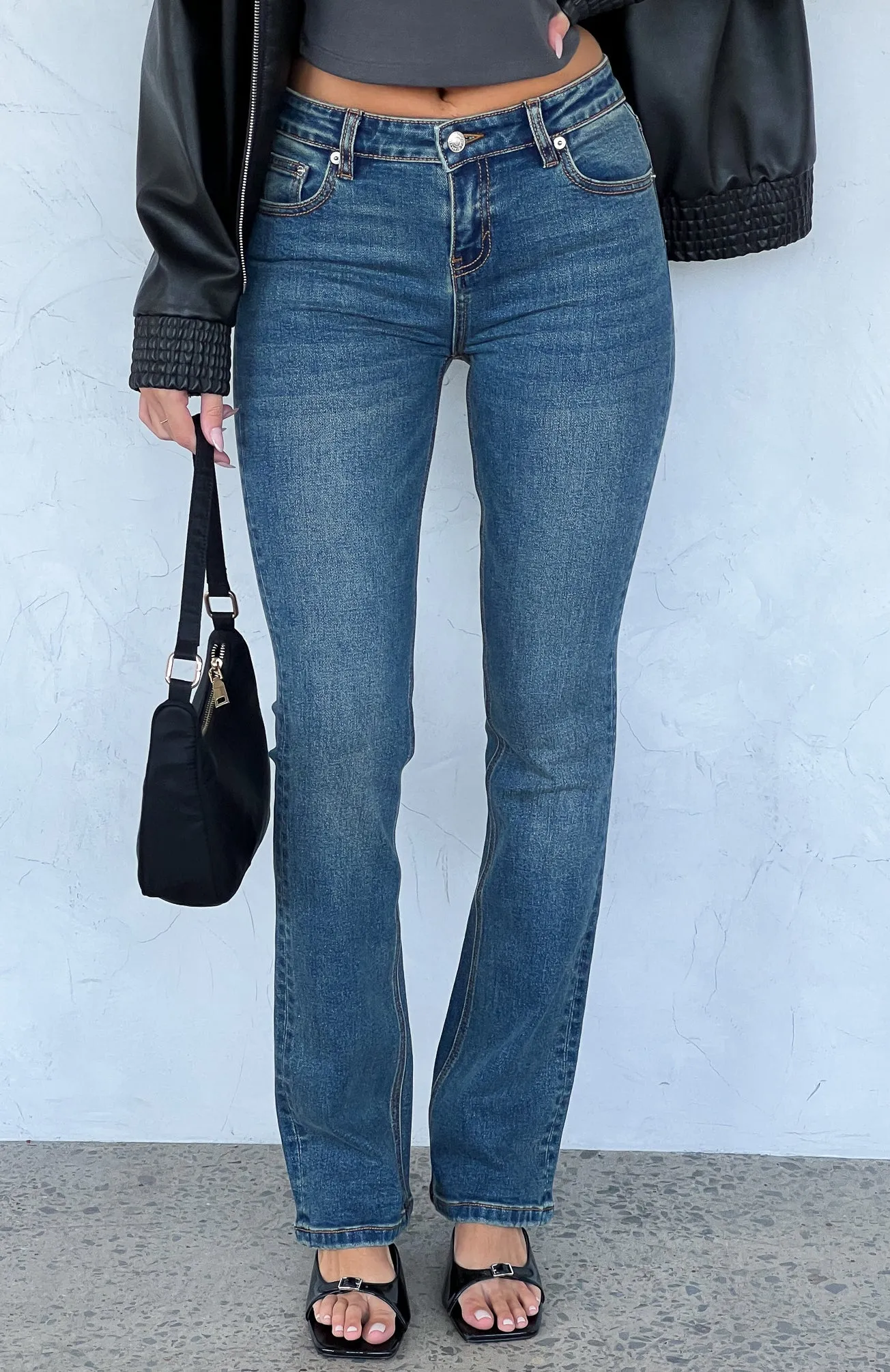black slimming Wait For No One Low Rise Bootleg Jeans Mid Vintage Blue