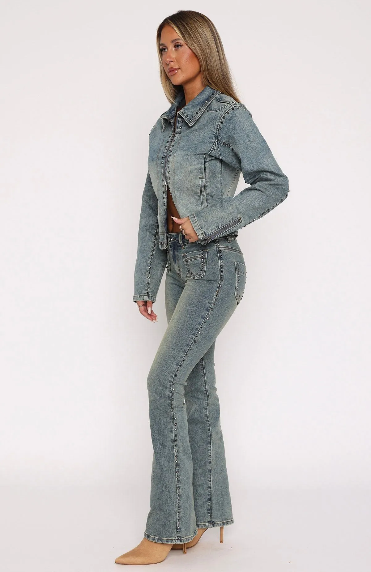 Breathable Sweat-absorbent Blake Low Rise Studded Flare Jeans Brown Blue