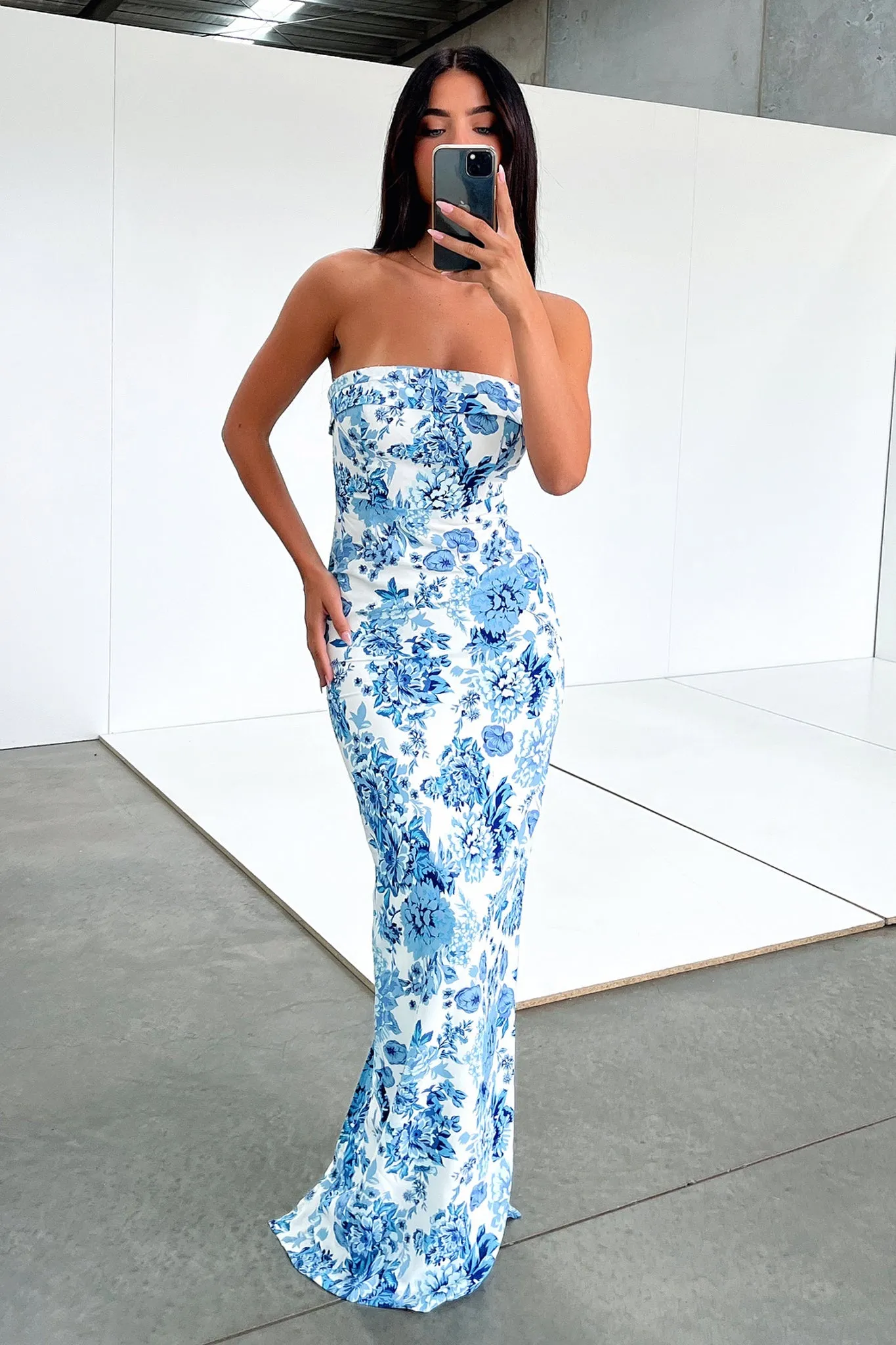 Charms Maxi Dress - Blue Floral Perfect Cut