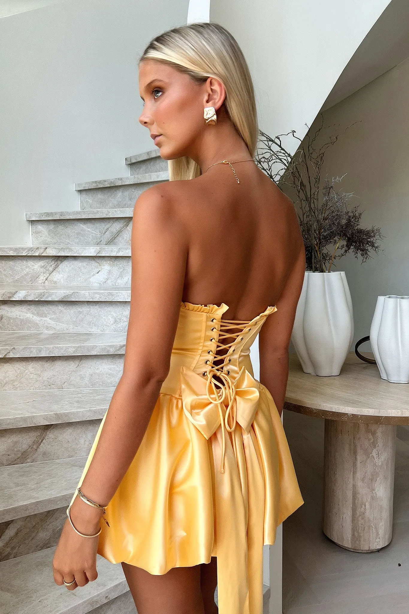 Chic Glow Beauty Strapless Satin Dress - Yellow