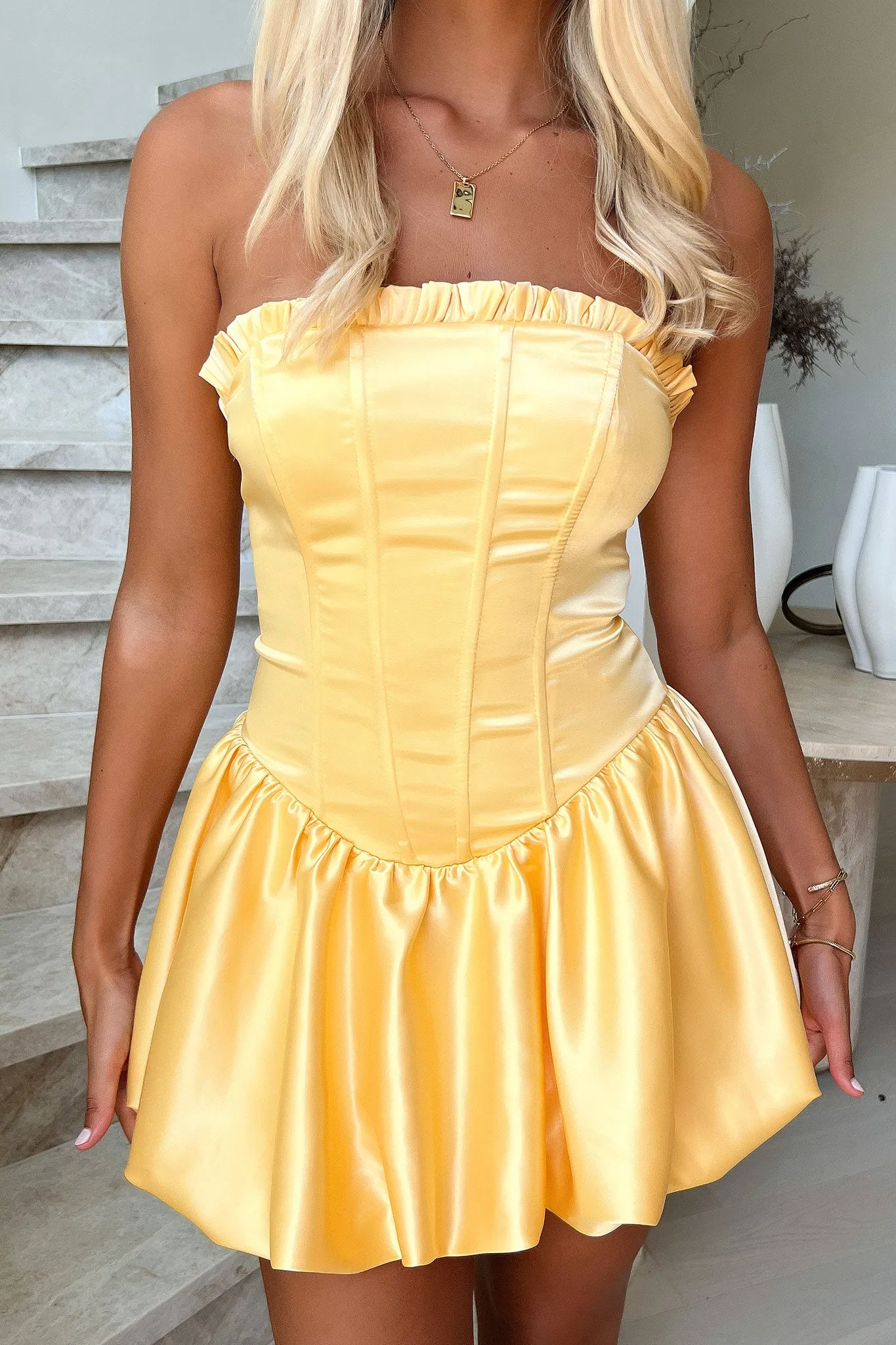 Chic Glow Beauty Strapless Satin Dress - Yellow
