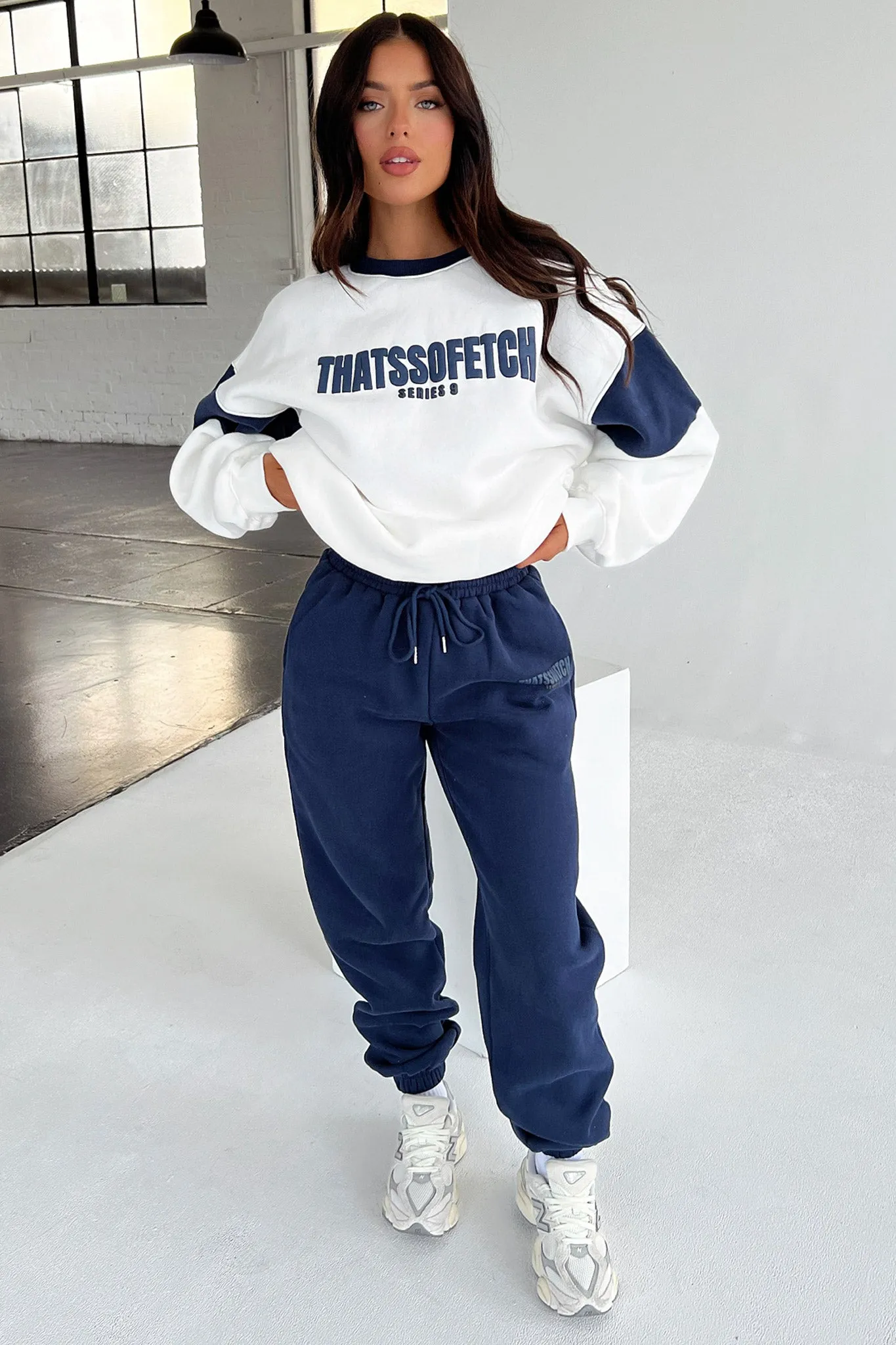 Classic Style Series 9 Sweatpants - Navy
