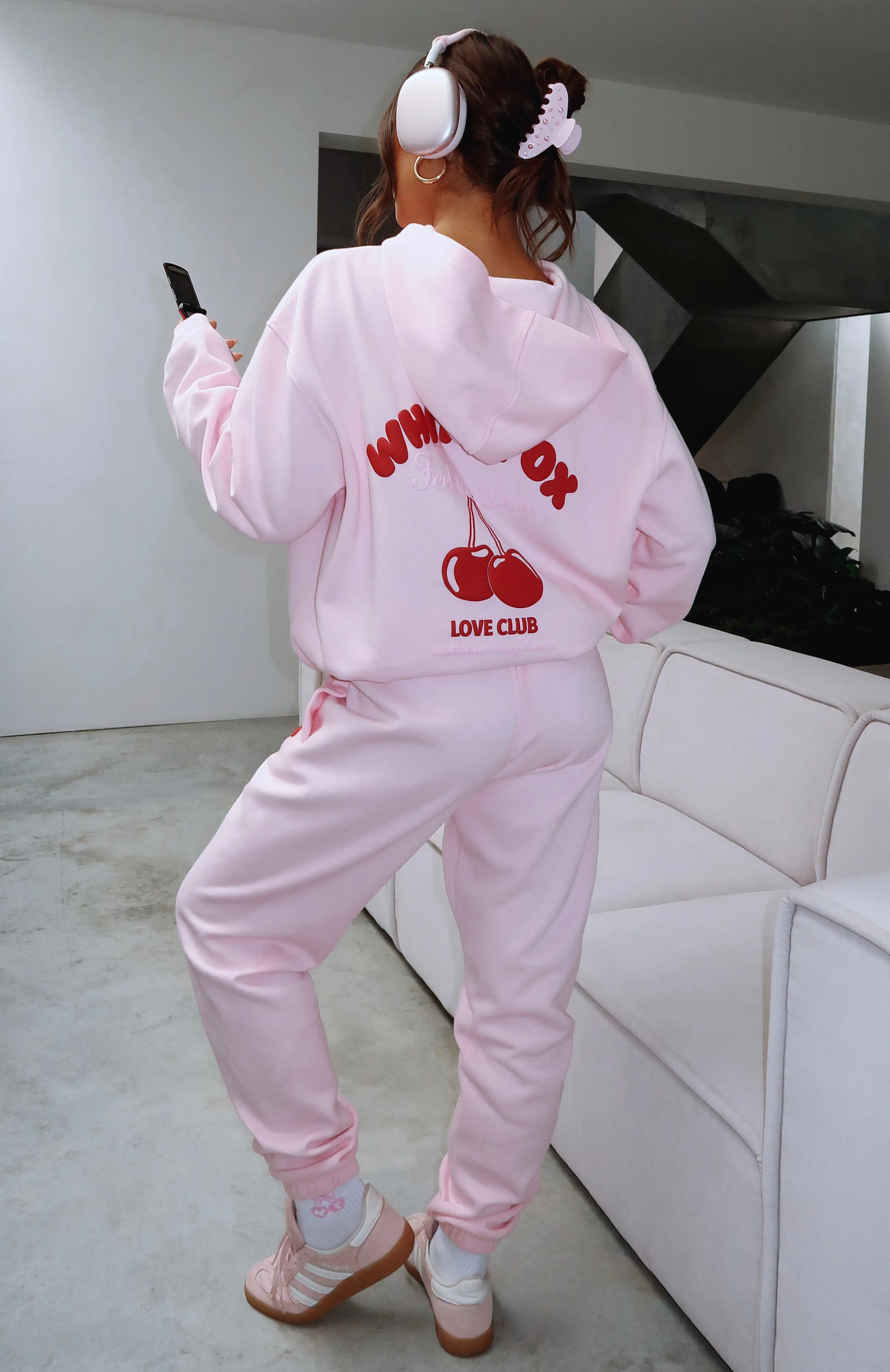 Clean Lines Love Me Tender Sweatpants Pink
