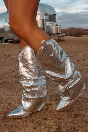 Cody Boots - Silver Athletic Wear