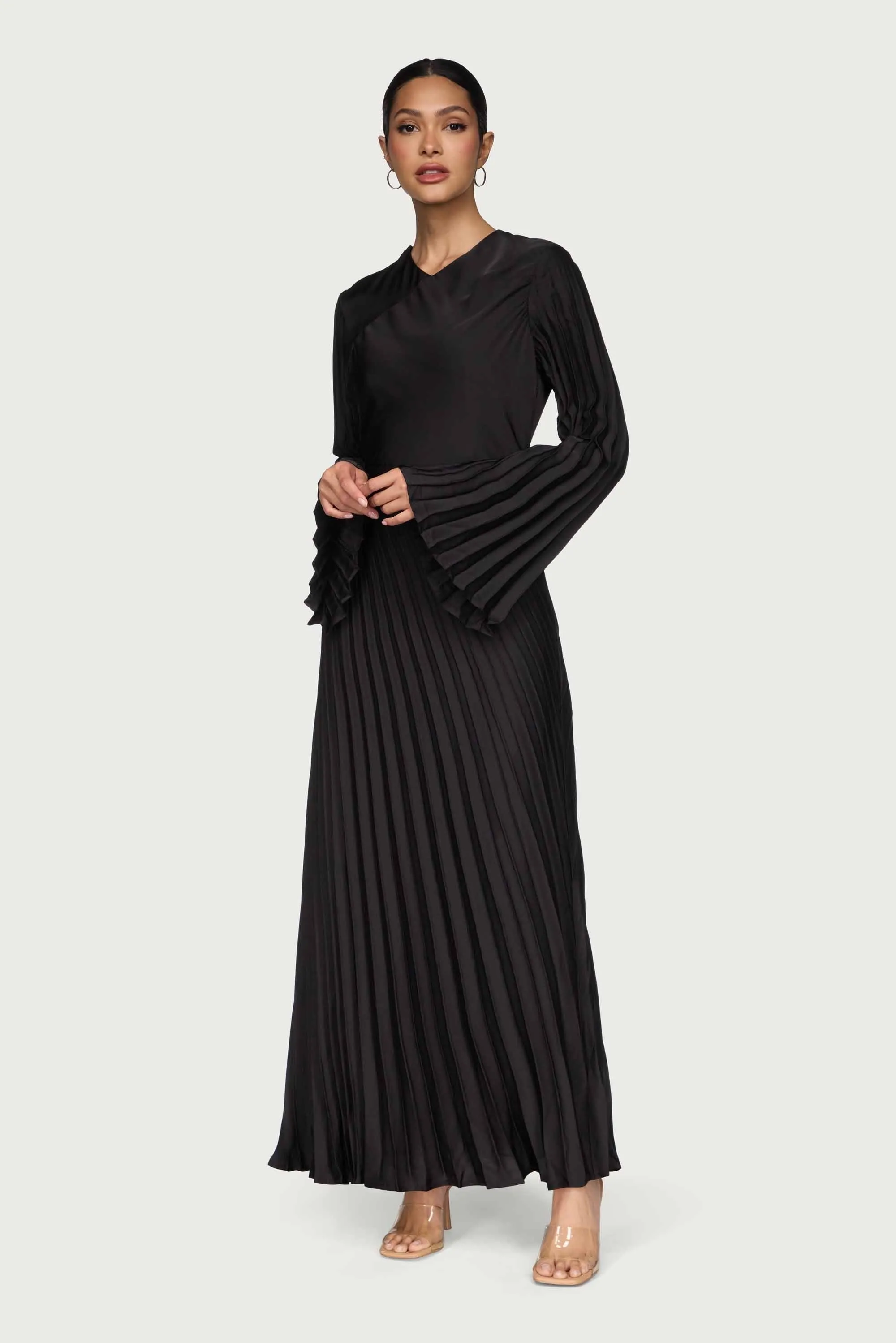Custom-tailored clothes Asymmetric Pleated Maxi Dress - Black