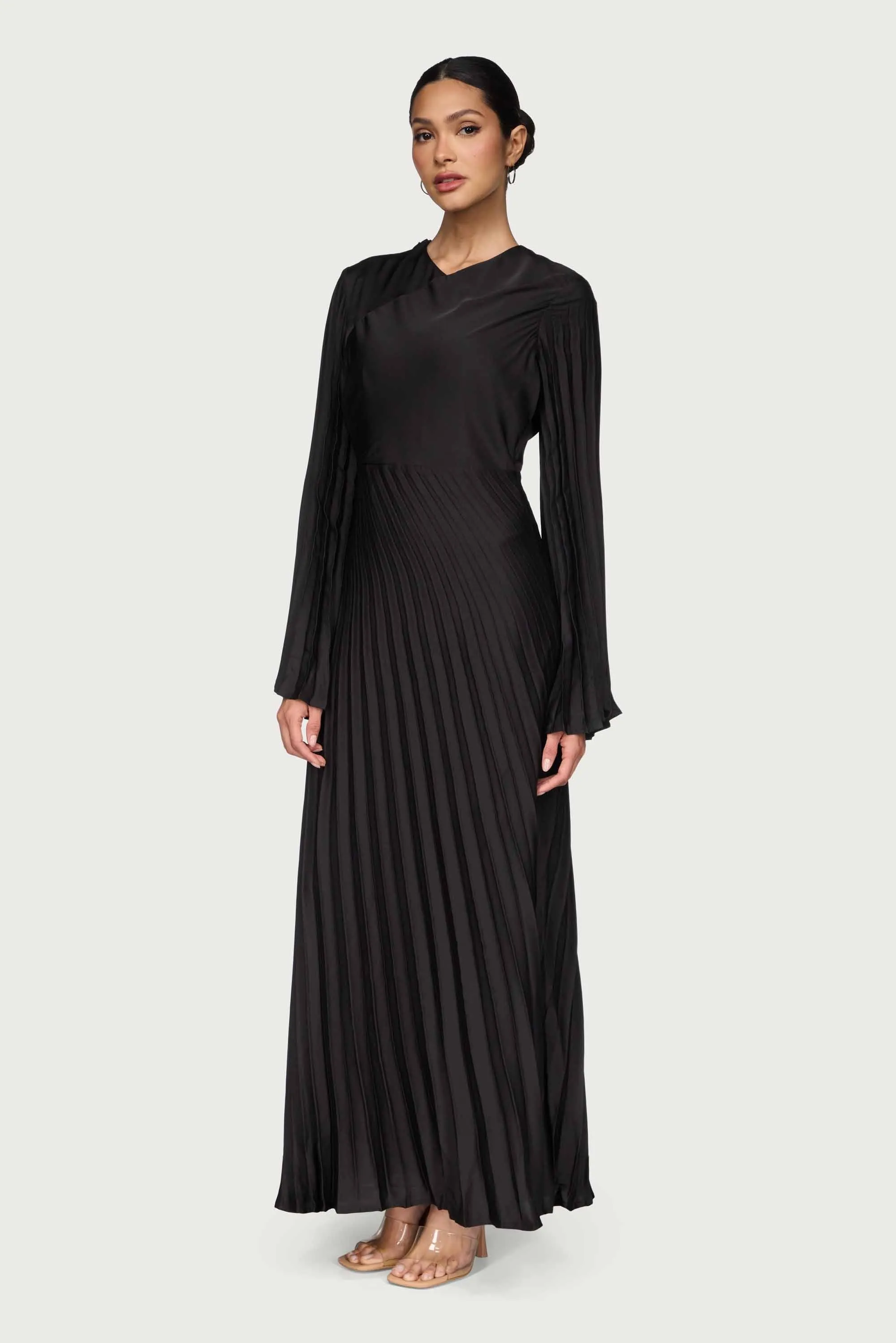 Custom-tailored clothes Asymmetric Pleated Maxi Dress - Black