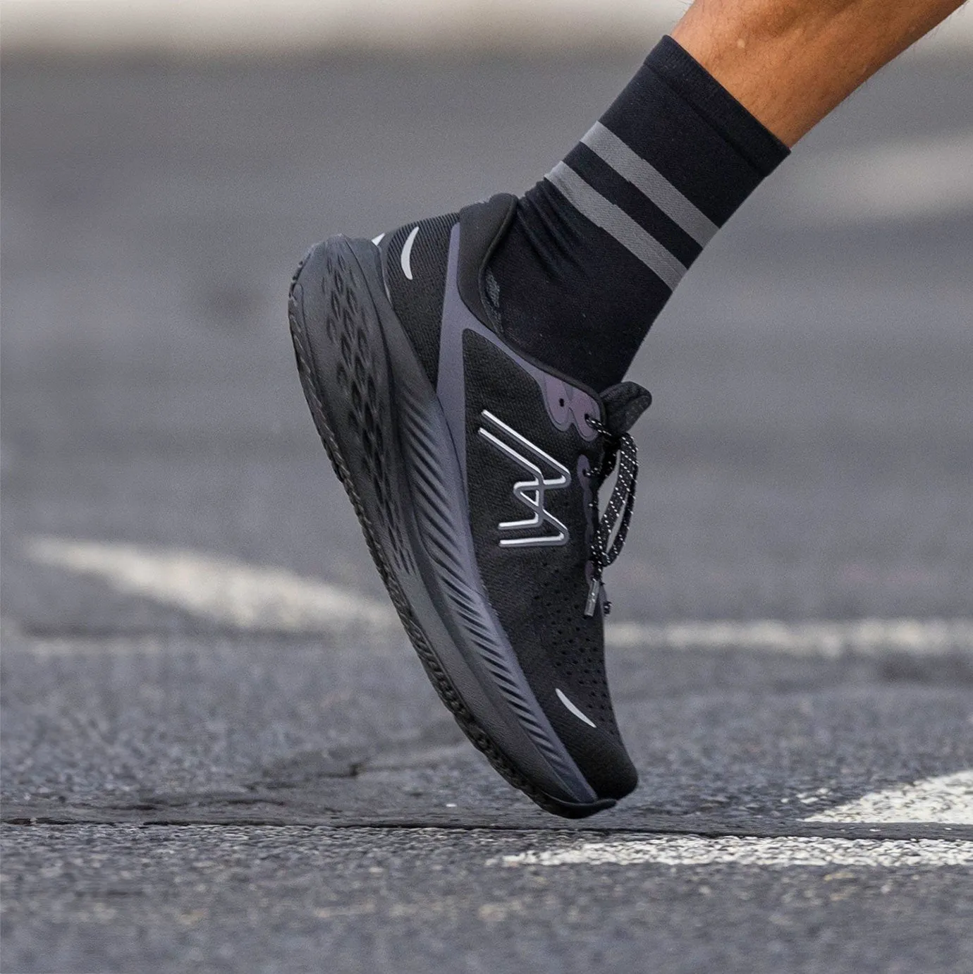 Durability - boosting MEN'S MESTARI RUN 1.5 - BLACK / BLACK