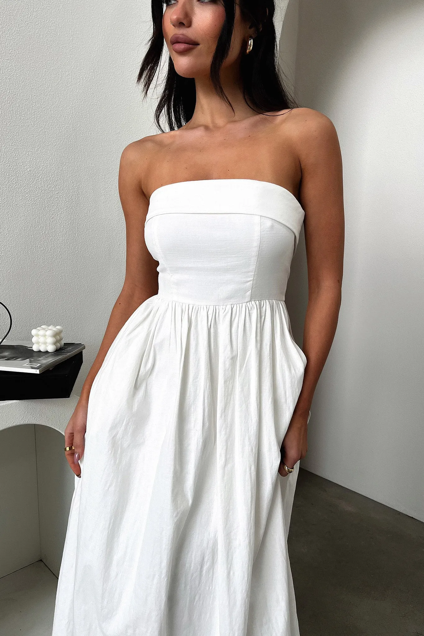 Dynamic Dress Cornell Maxi Dress - White