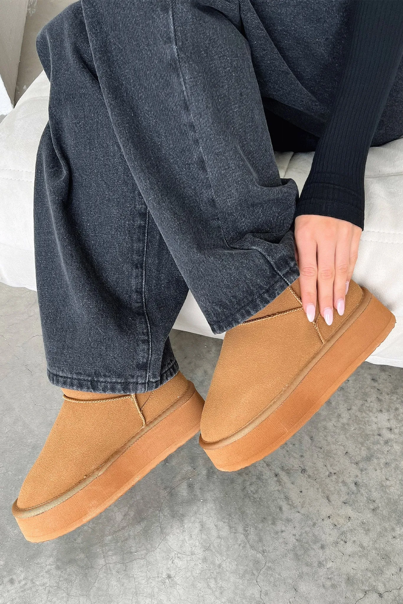 Eesha Platform Boots - Chestnut Western Ready