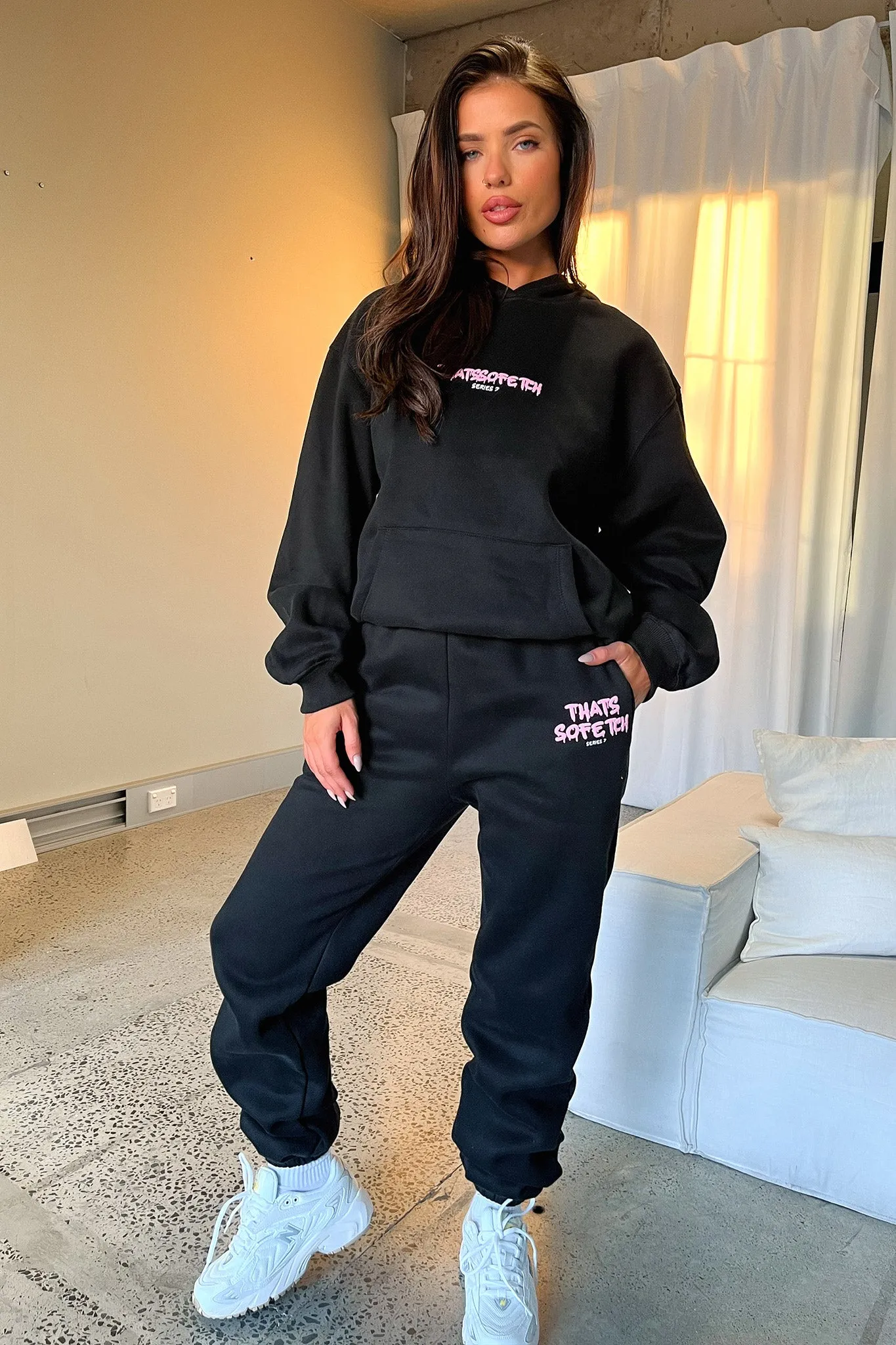 elegant design Series 7 Sweatpants - Black/Pink