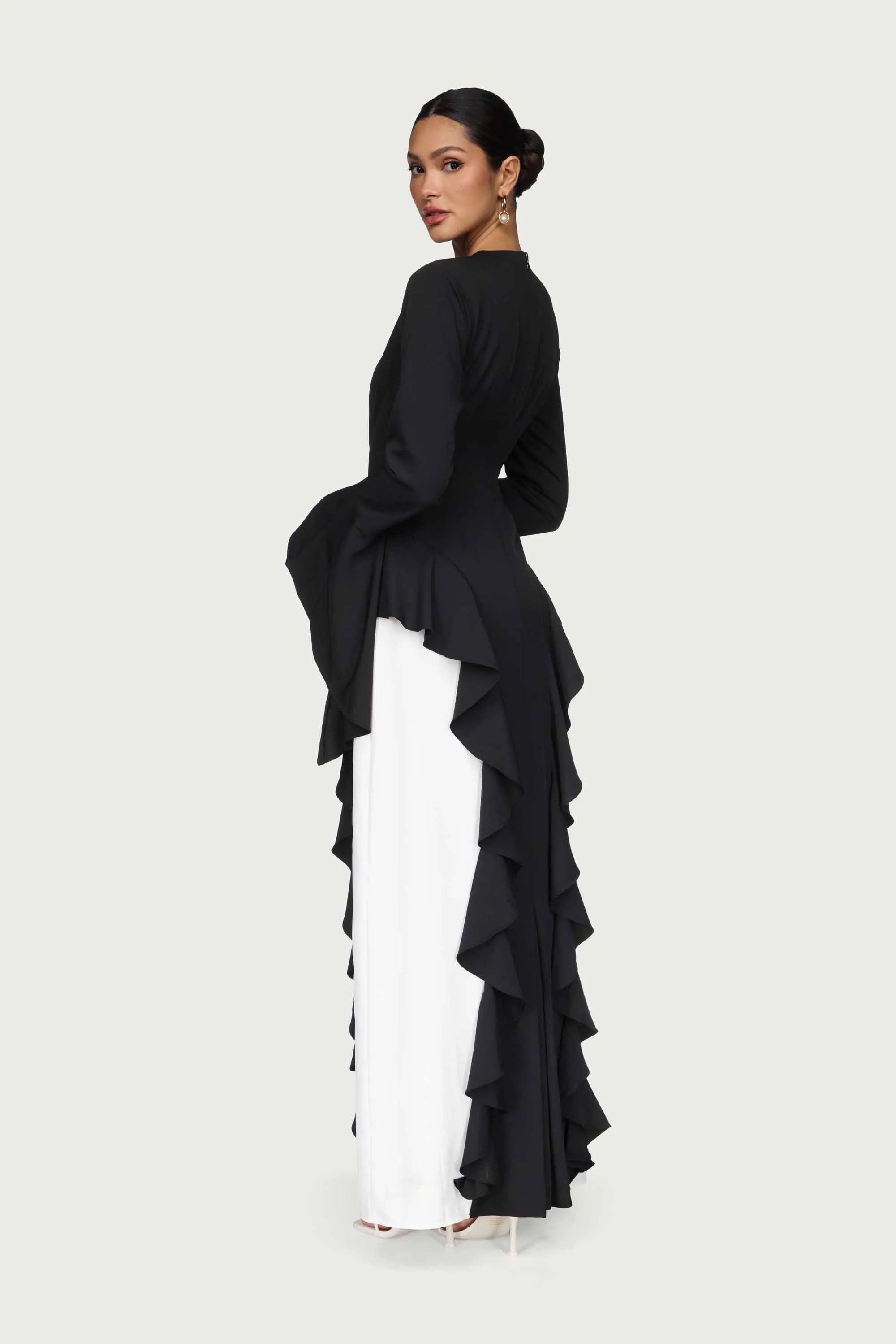 Elegant Garment Leen Contrast Ruffle Maxi Dress - Black
