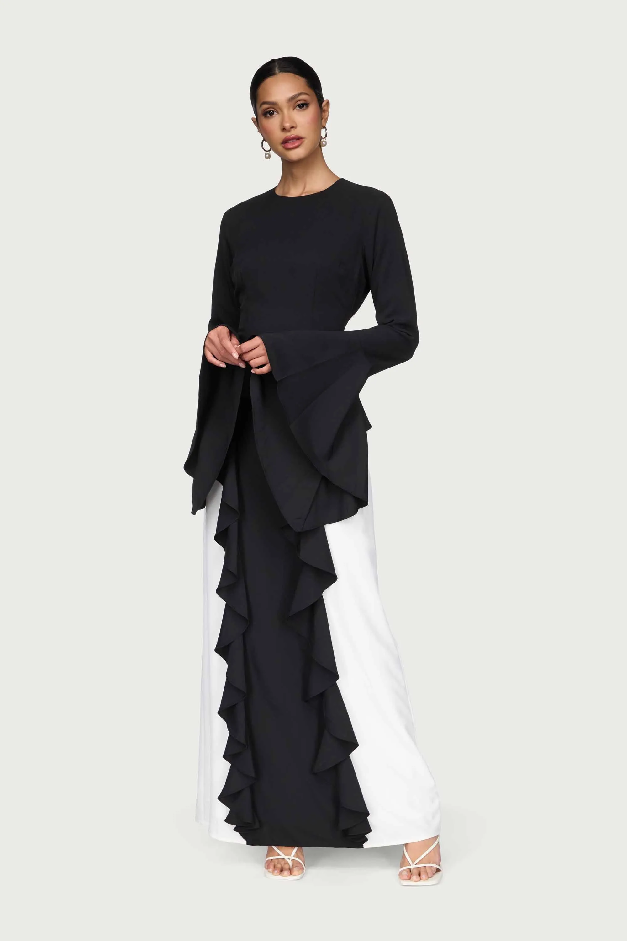 Elegant Garment Leen Contrast Ruffle Maxi Dress - Black