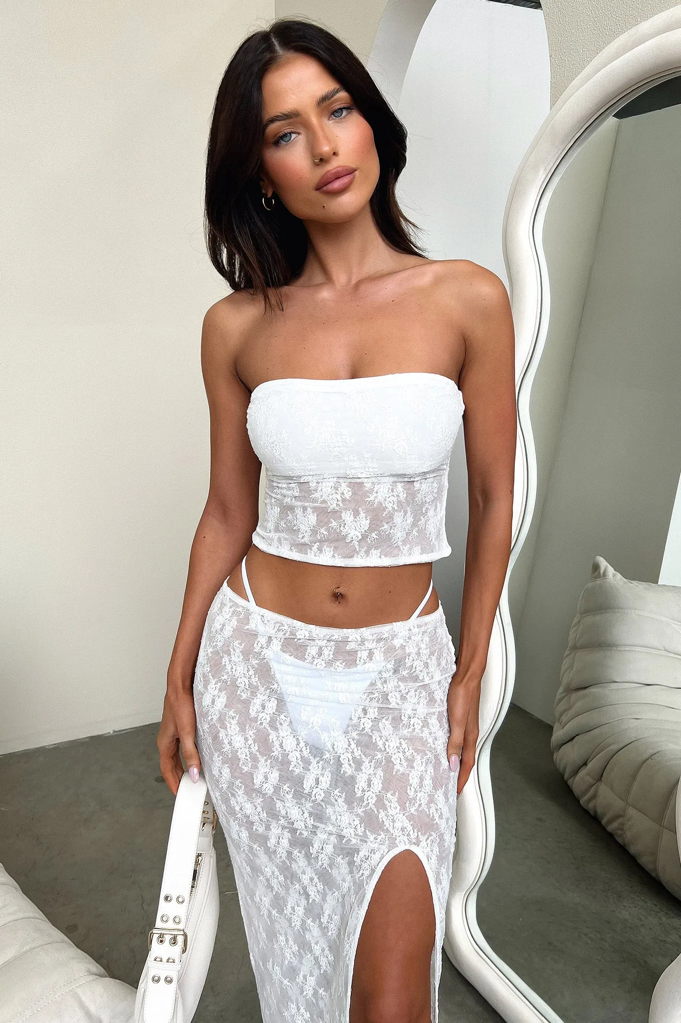 Elia Skirt - White Simple Mood
