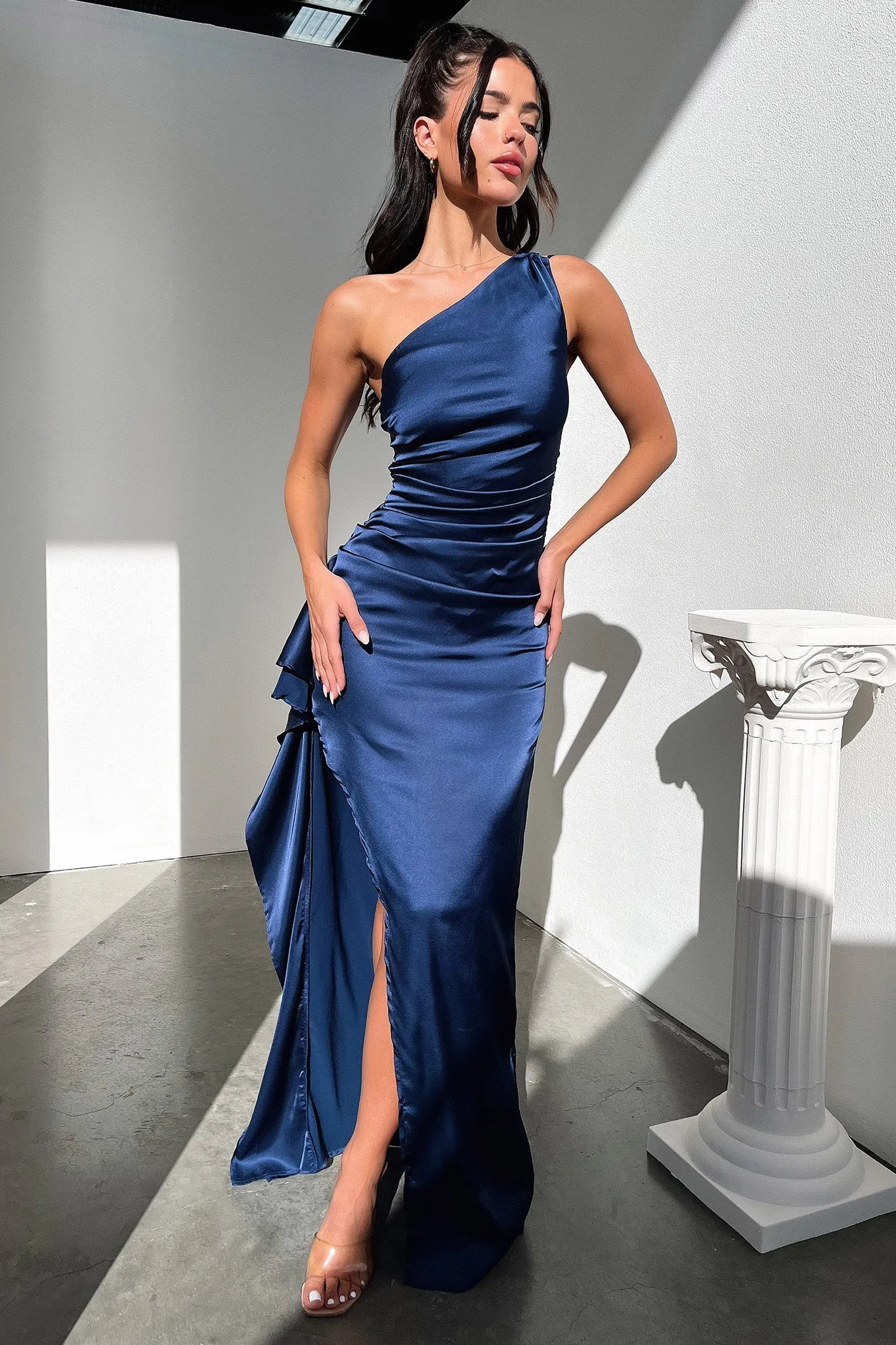 Elianna Maxi Dress - Navy Faux Fur Collar