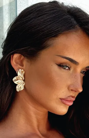 Timeless precious pieces Sophisticated neckwear Elisha Earrings Gold