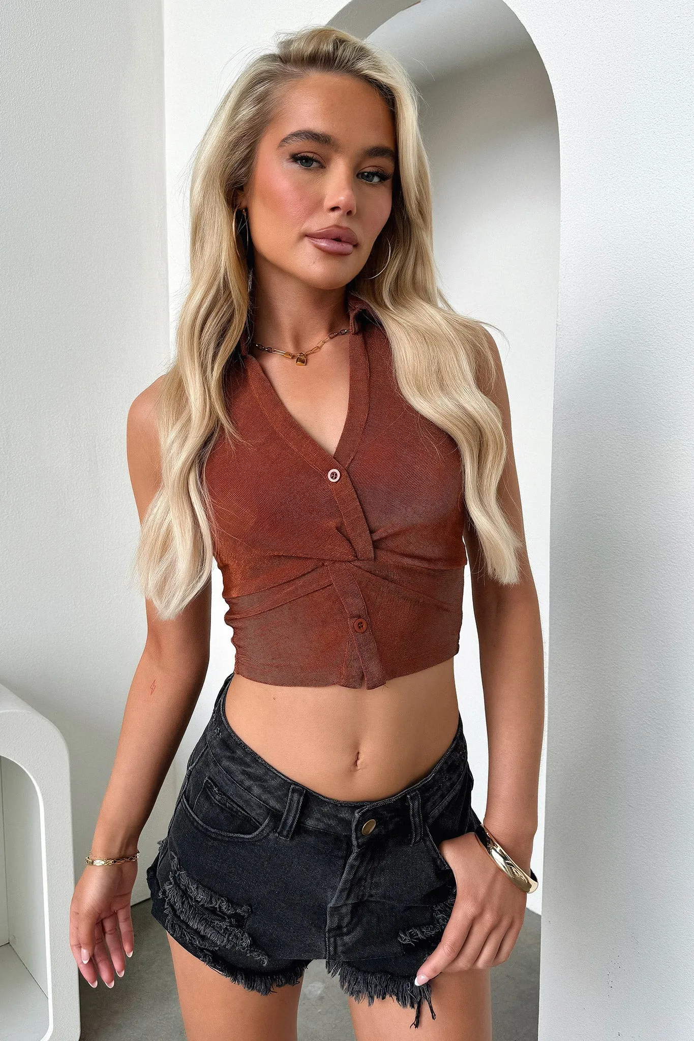 Esme Crop - Rust harsh environment use