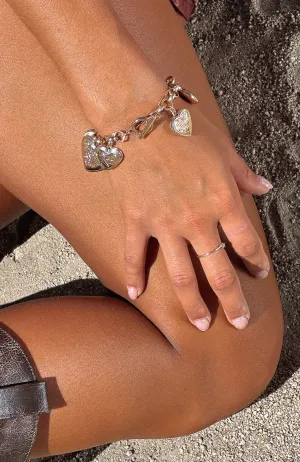 Gisela Bracelet Gold Fashionable hoop earrings