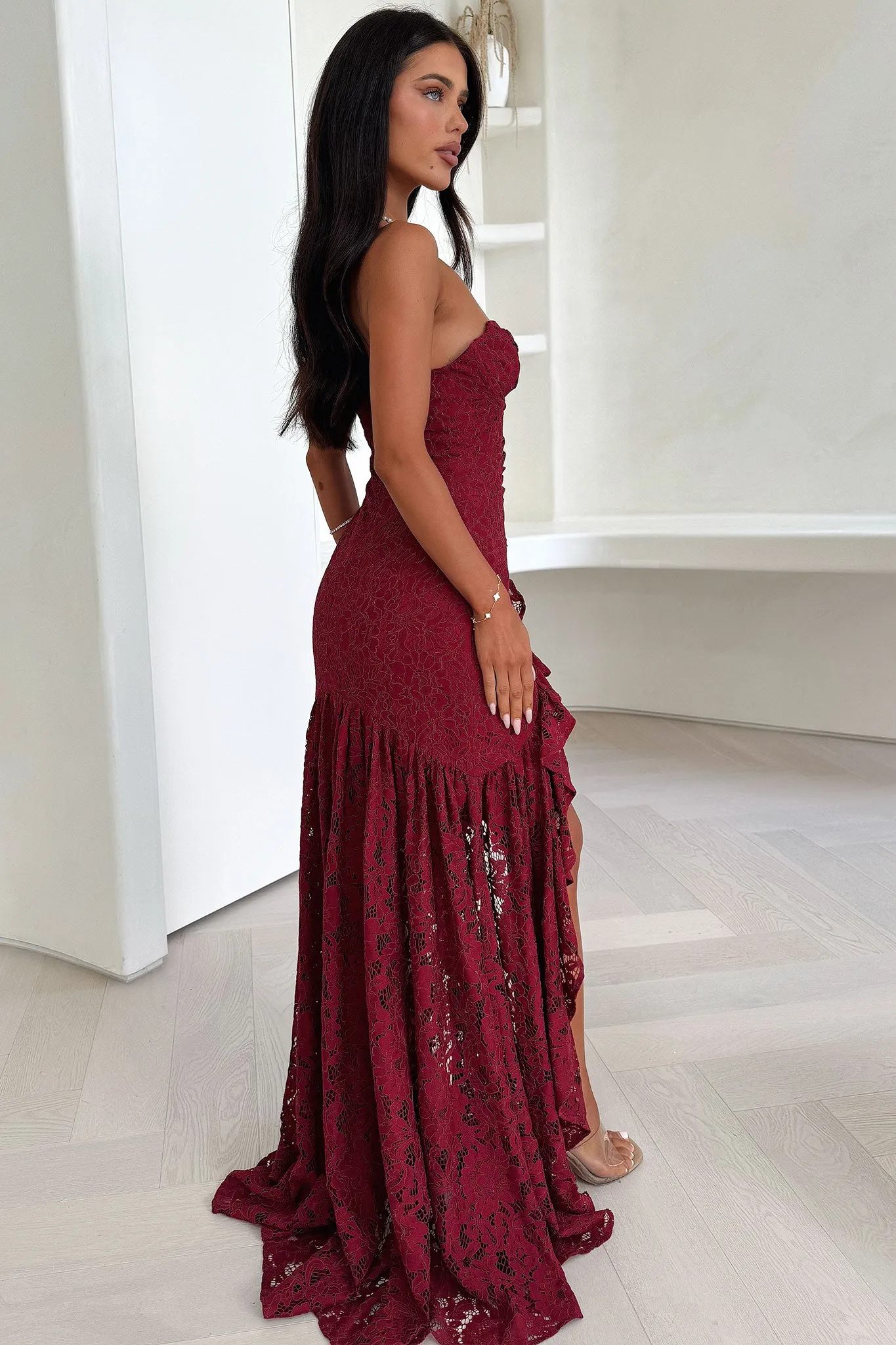 Head turning Everdine Maxi Dress - Burgundy