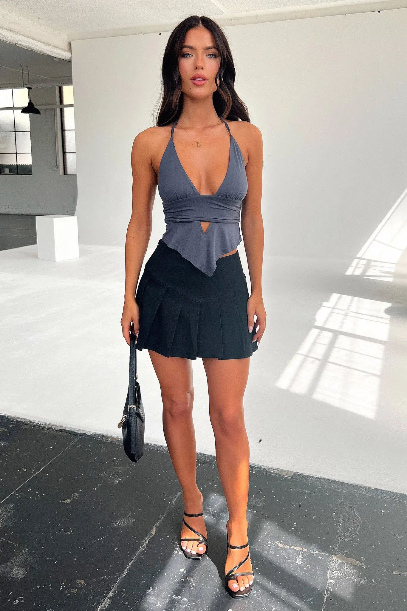 Heavy duty construction Calison Halter Crop - Charcoal