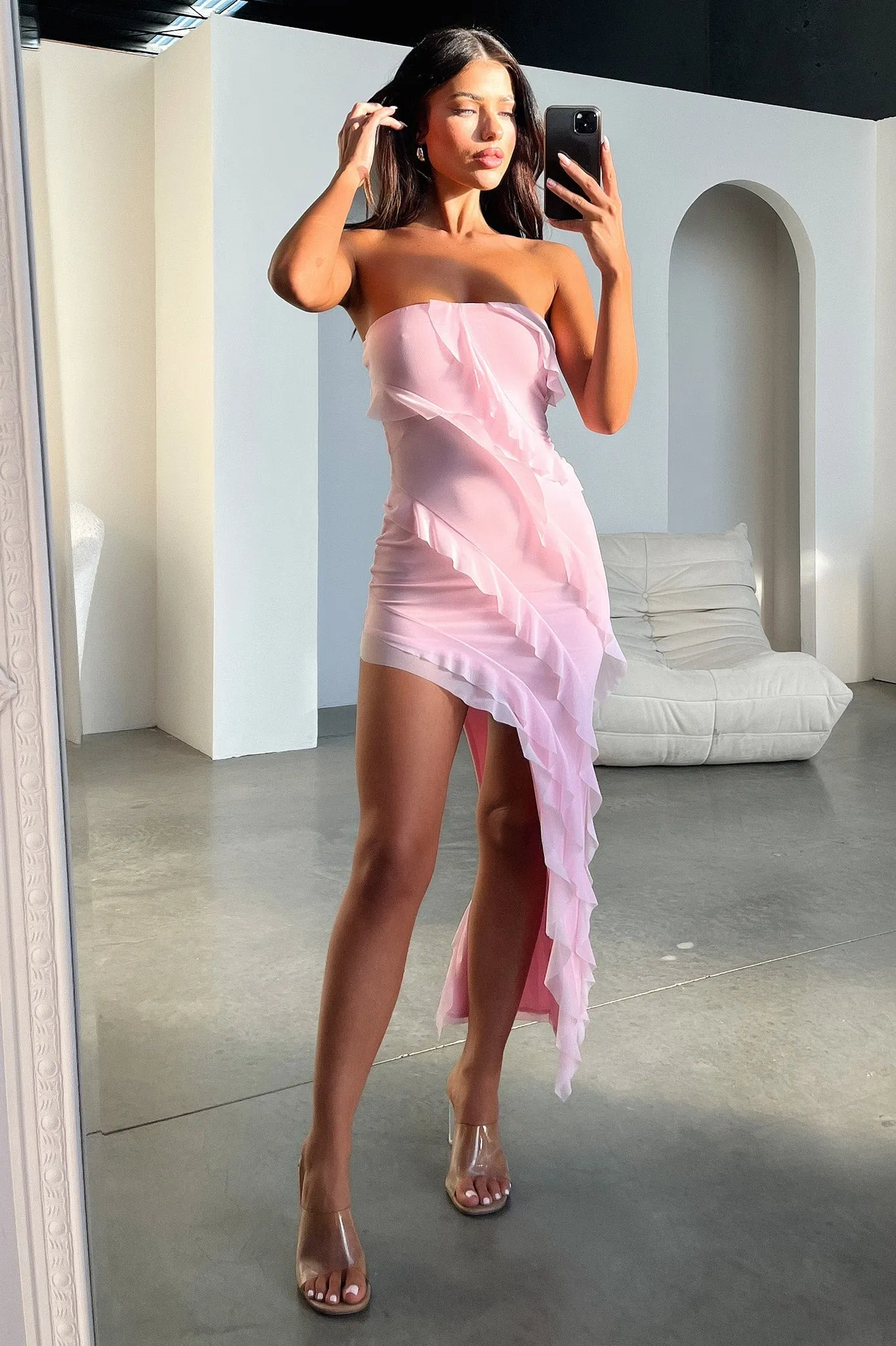 Relaxed Look Jadore Strapless Ruffle Midi Dress - Pink