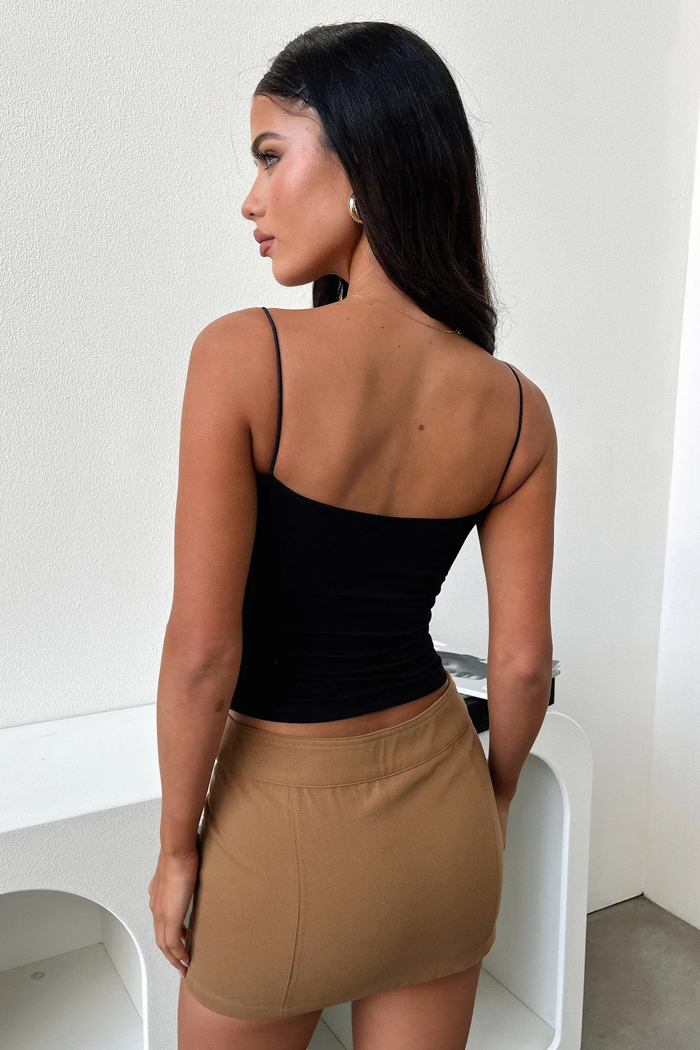 Irisa Top - Black Minimal Comfort
