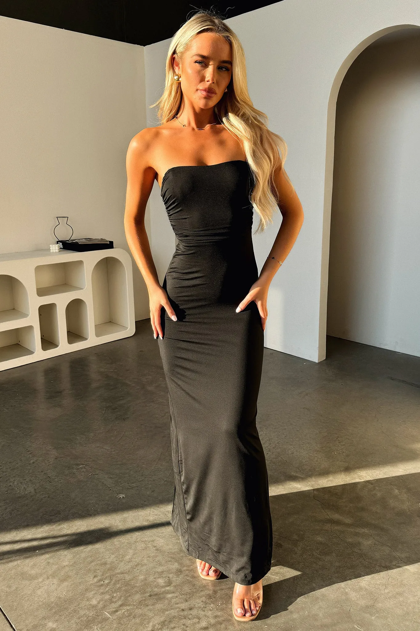 Lahara Maxi Dress - Black Textured Surface