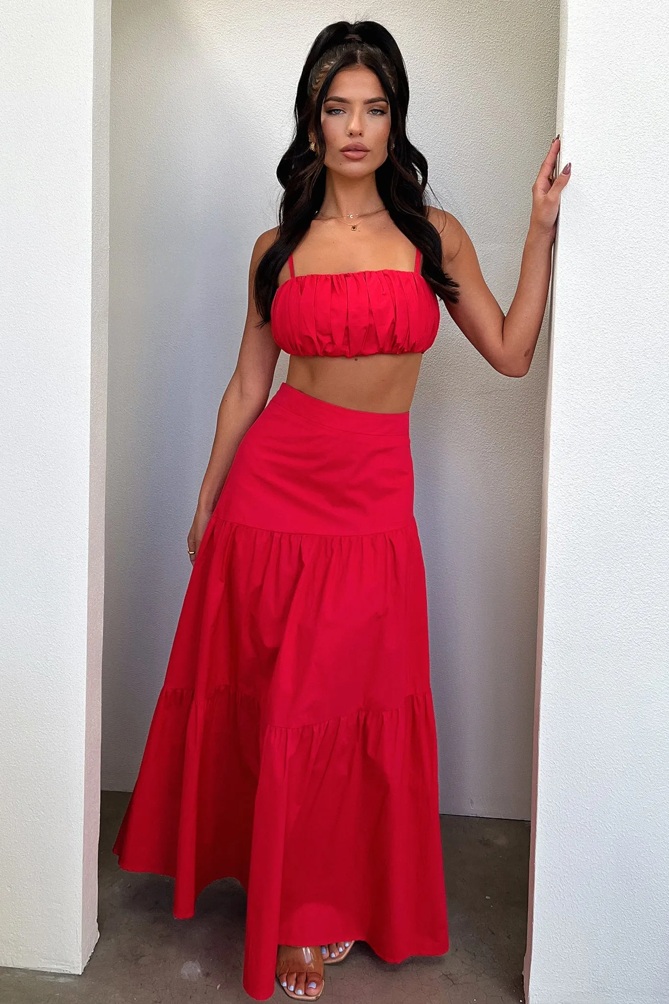Lateisha Crop - Red Magnetic compatibility