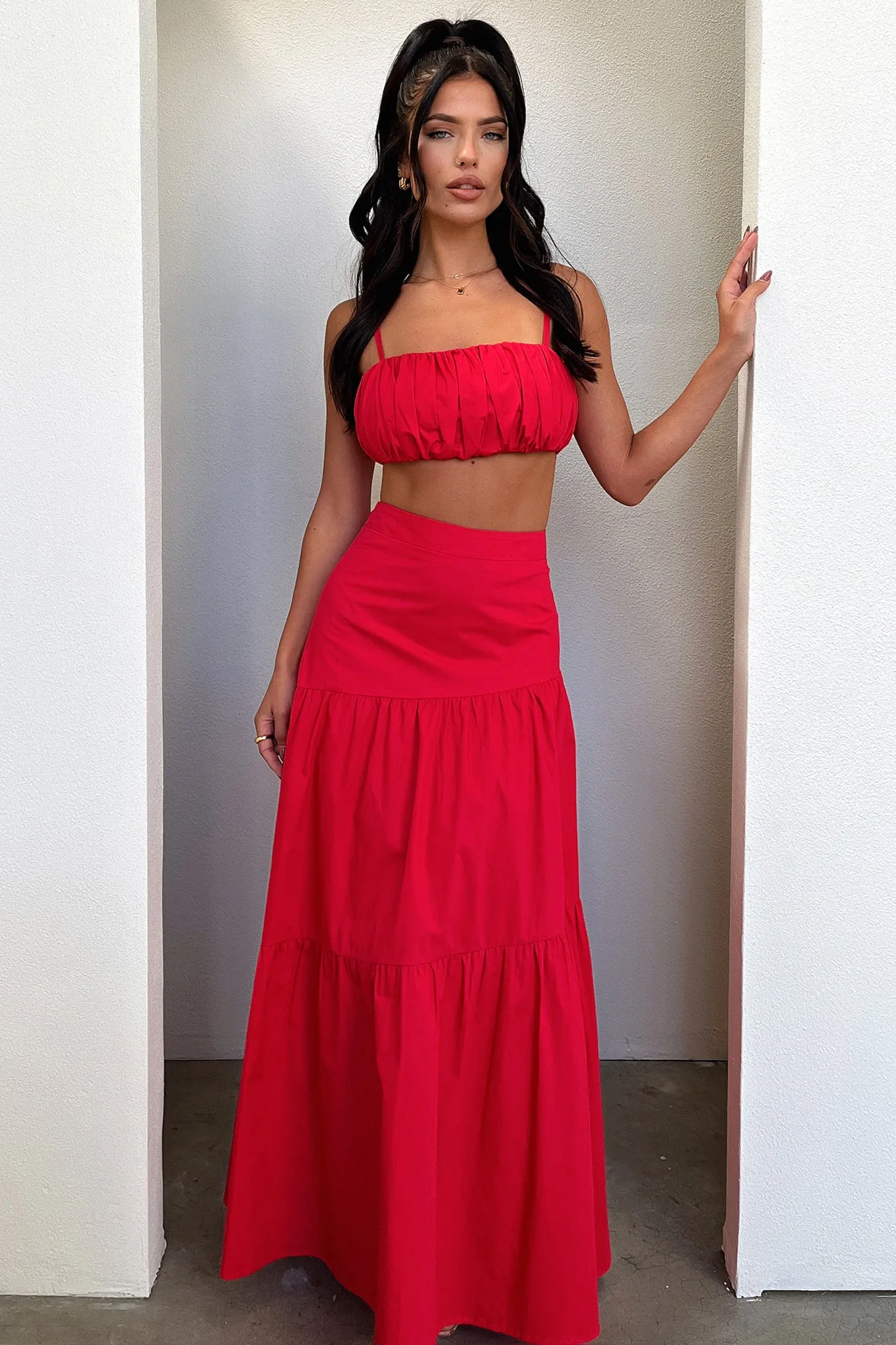 Lateisha Crop - Red Magnetic compatibility
