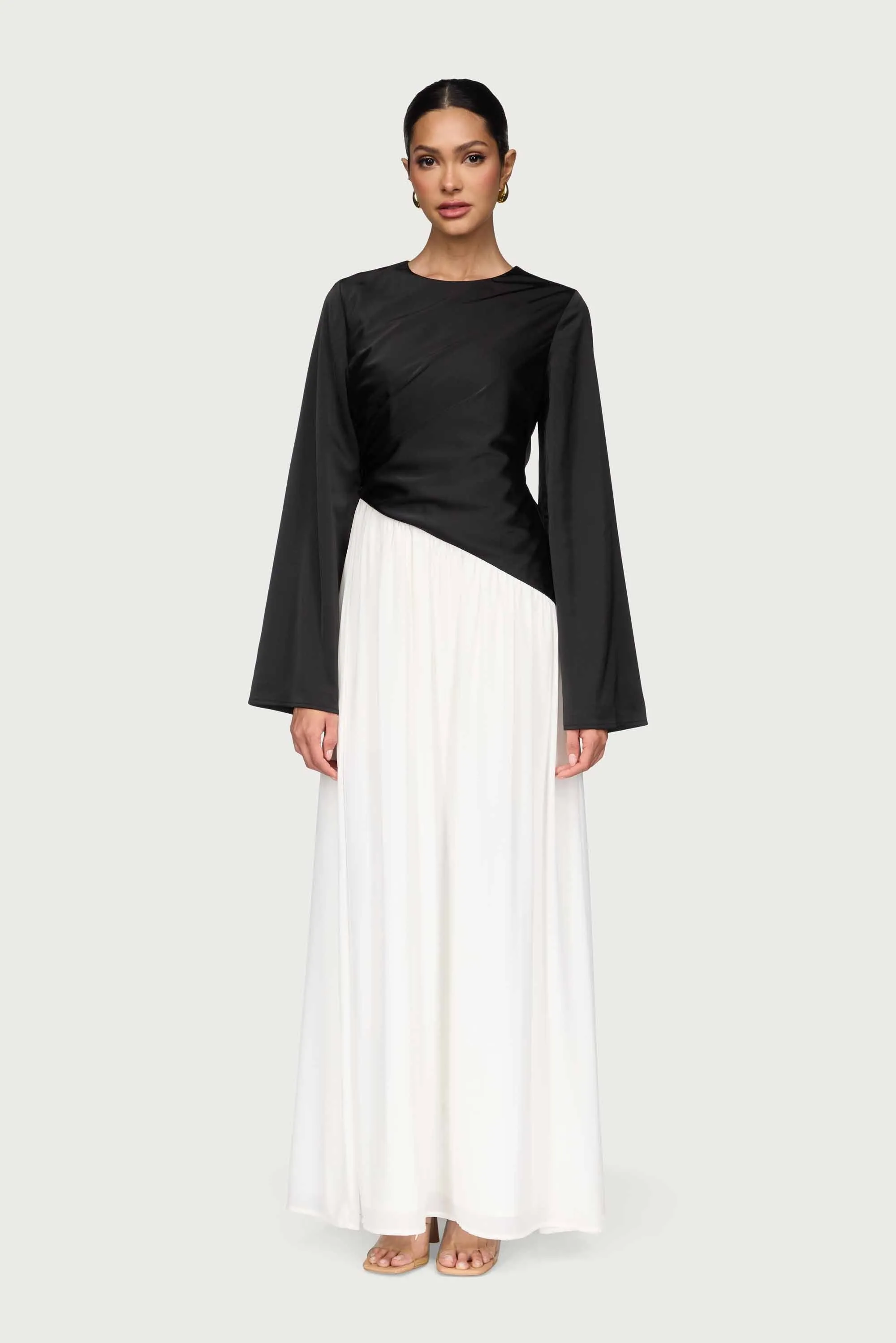 Layal Rouched Contrast Asymmetrical Maxi Dress - Black Unique Cut Relax Piece
