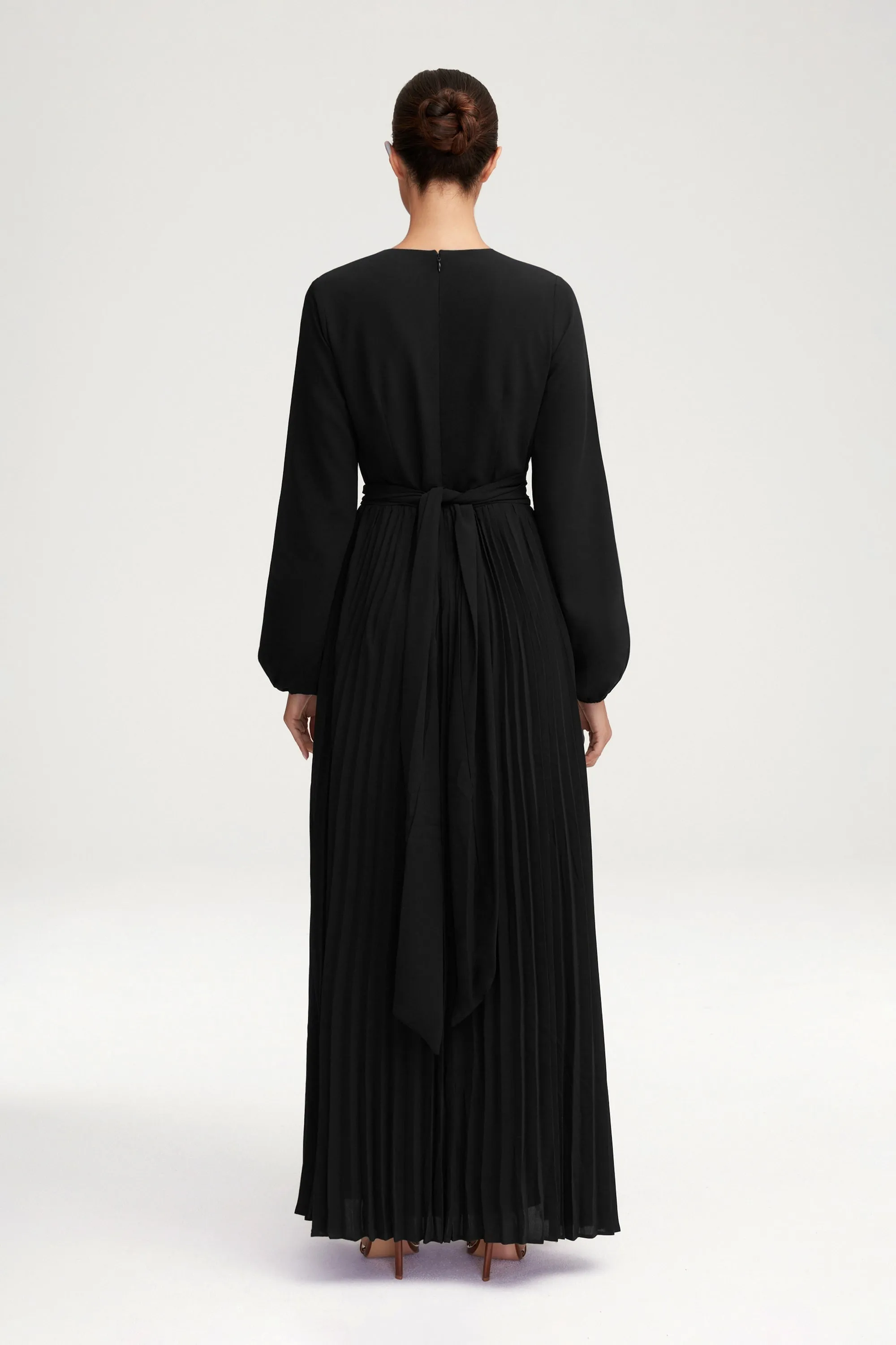Layana Pleated Wrap Waist Maxi Dress - Black Fashion Outfit