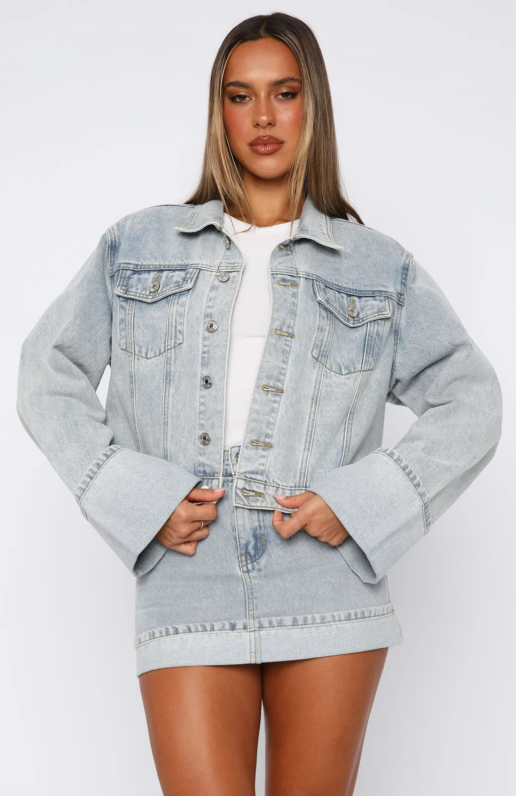 Low-waist Cut Charlotte Denim Jacket Light Blue