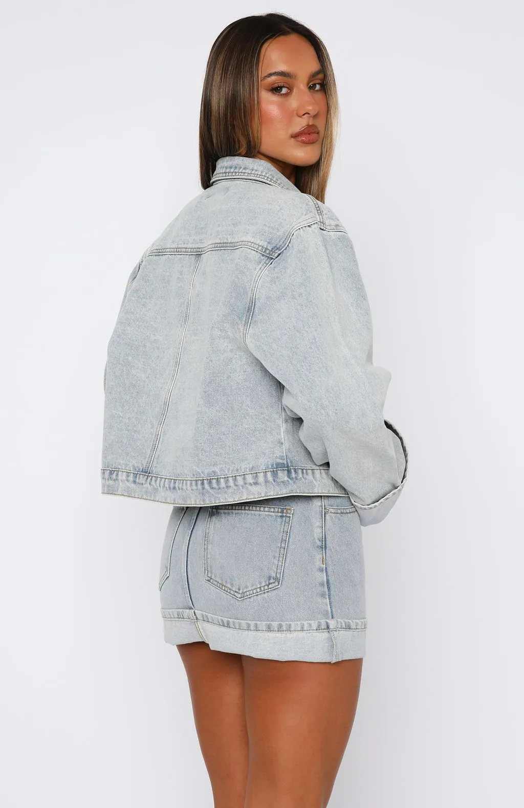 Low-waist Cut Charlotte Denim Jacket Light Blue