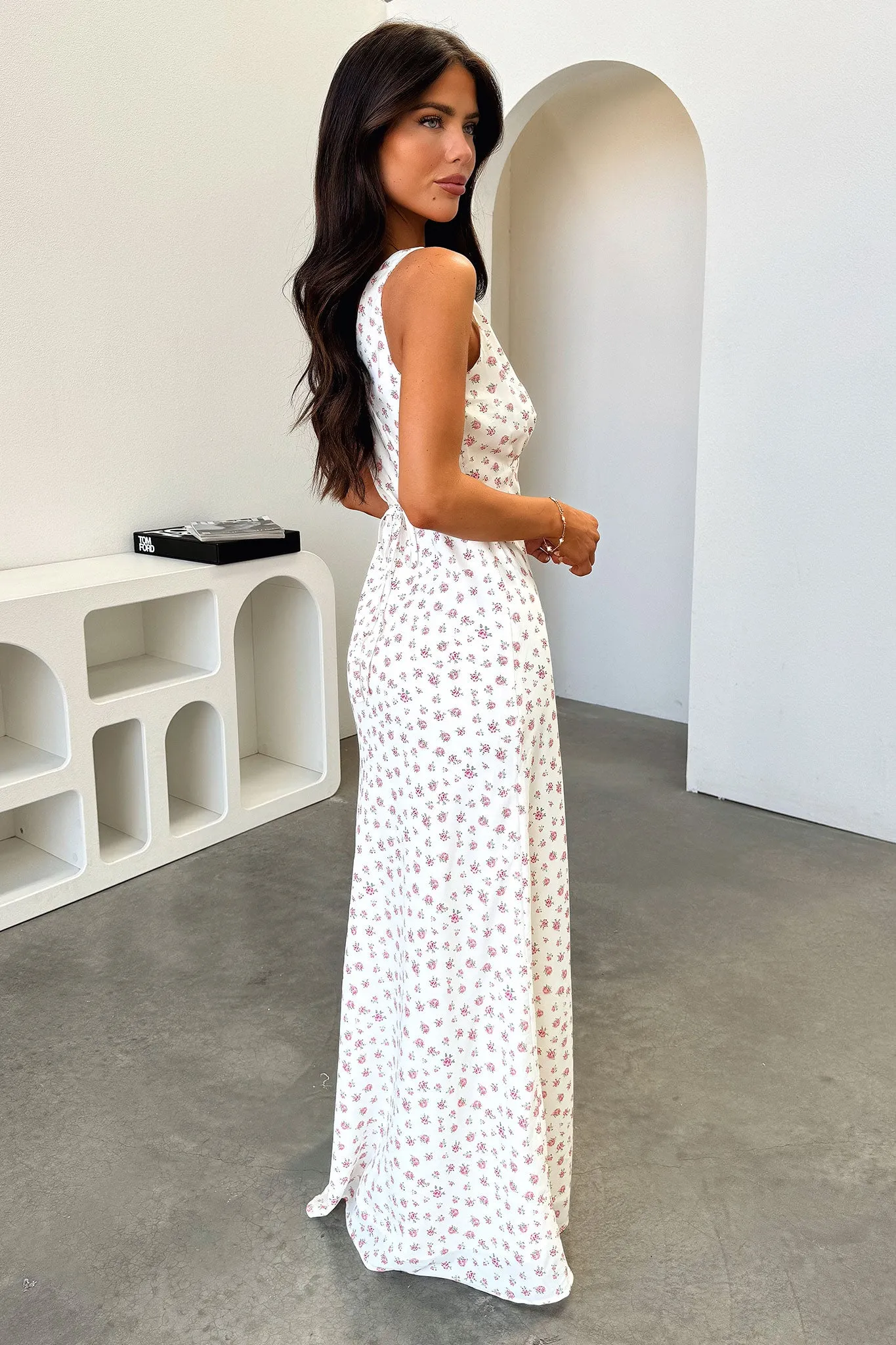 Naf V-Neck Maxi Dress - Rose Floral Waist Highlight