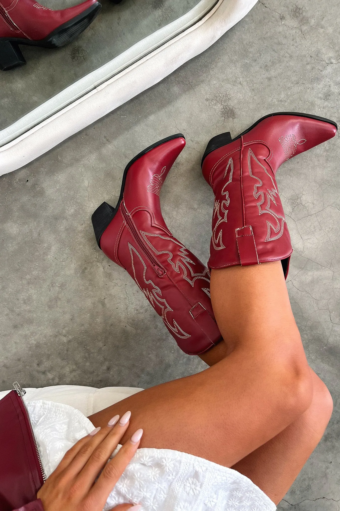 Nashville Boots - Burgundy Durable Sole