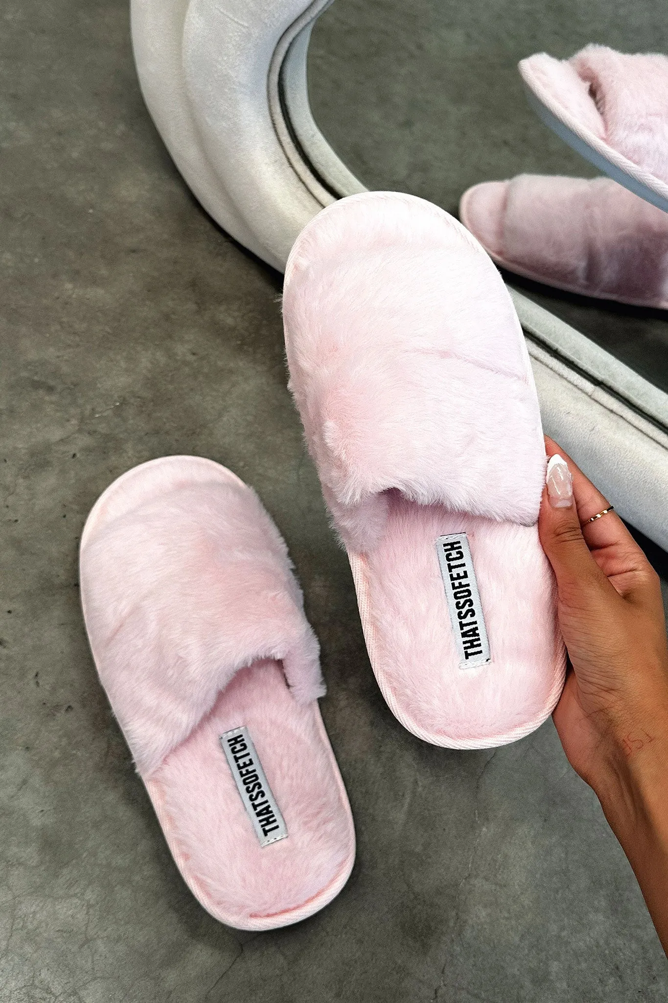 Noella Slippers - Pink Easy Flow