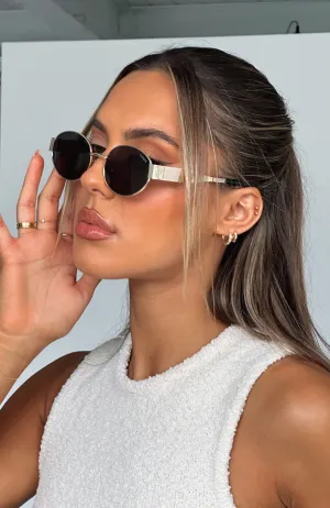 Oasis Sunglasses Gold/Black women's for a feminine touch Personalization