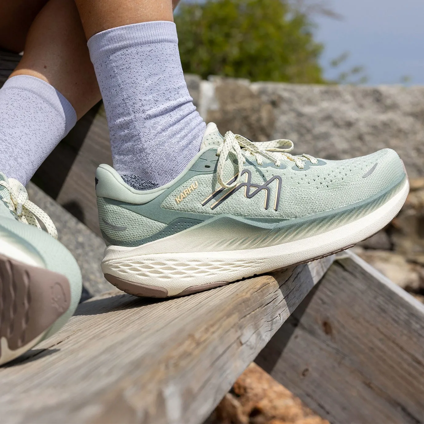 Odor - free WOMEN'S MESTARI RUN 1.5 HIVO - SEA FOAM / EXCALIBUR