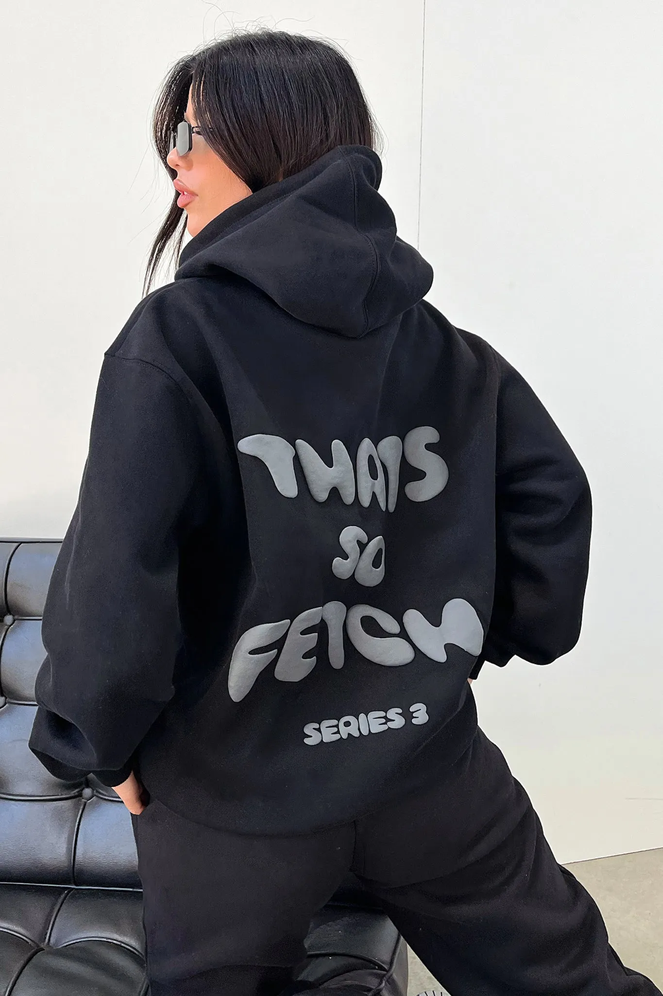 Series 3 Hoodie - Black Timeless Fit Trendy Must Have