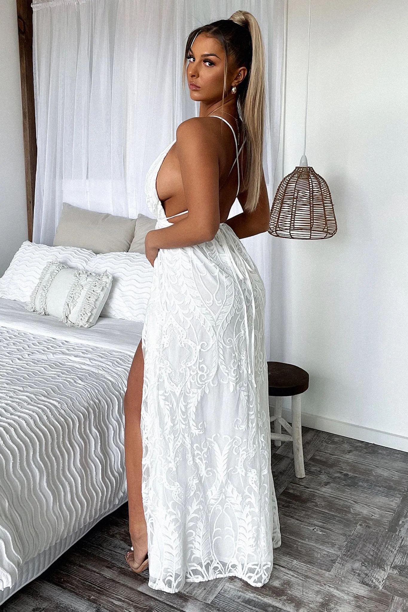 Scarlett Halter Maxi Dress - White Unique Designs