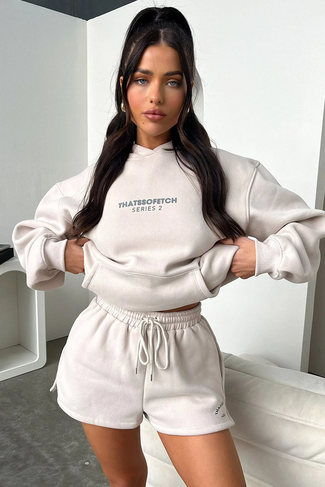 Series 2 Shorts - Beige Modern Look