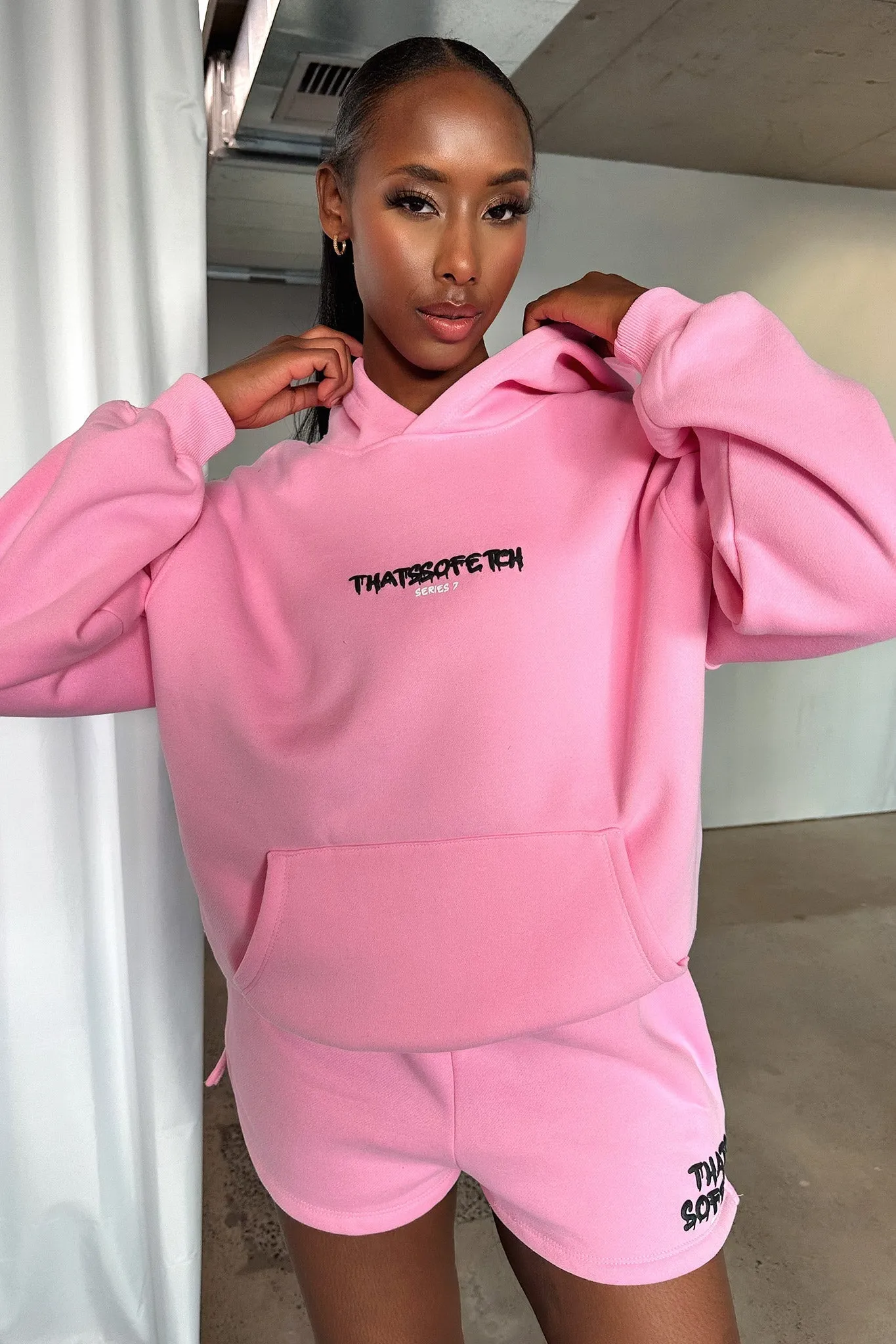 Effortless Fit Series 7 Shorts - Pink