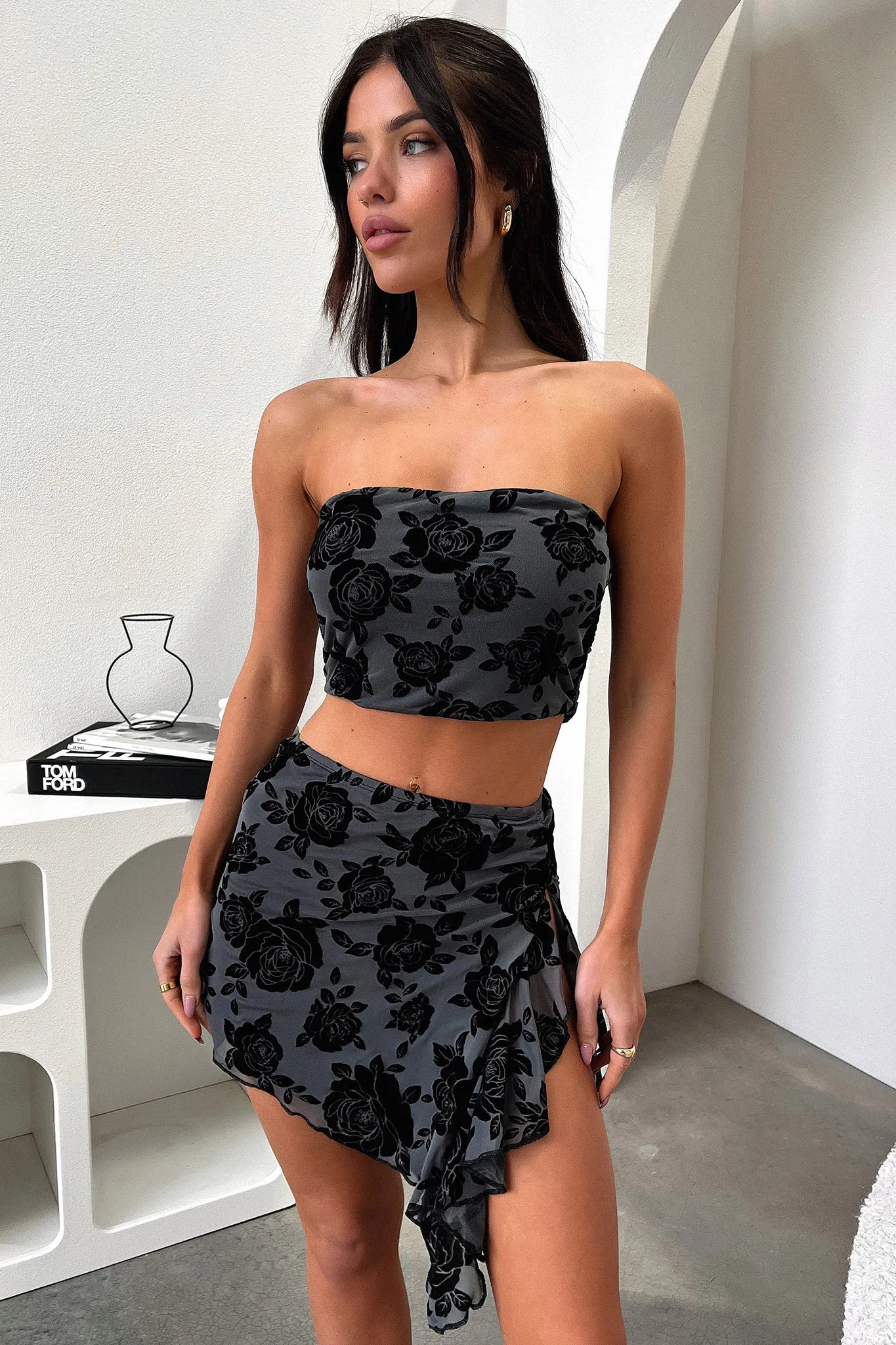 Simple Look Savian Skirt - Black Floral