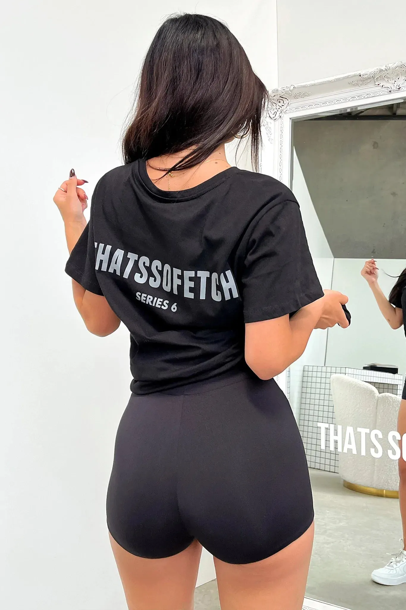 Signature Vibes Series 6 Tee - Black