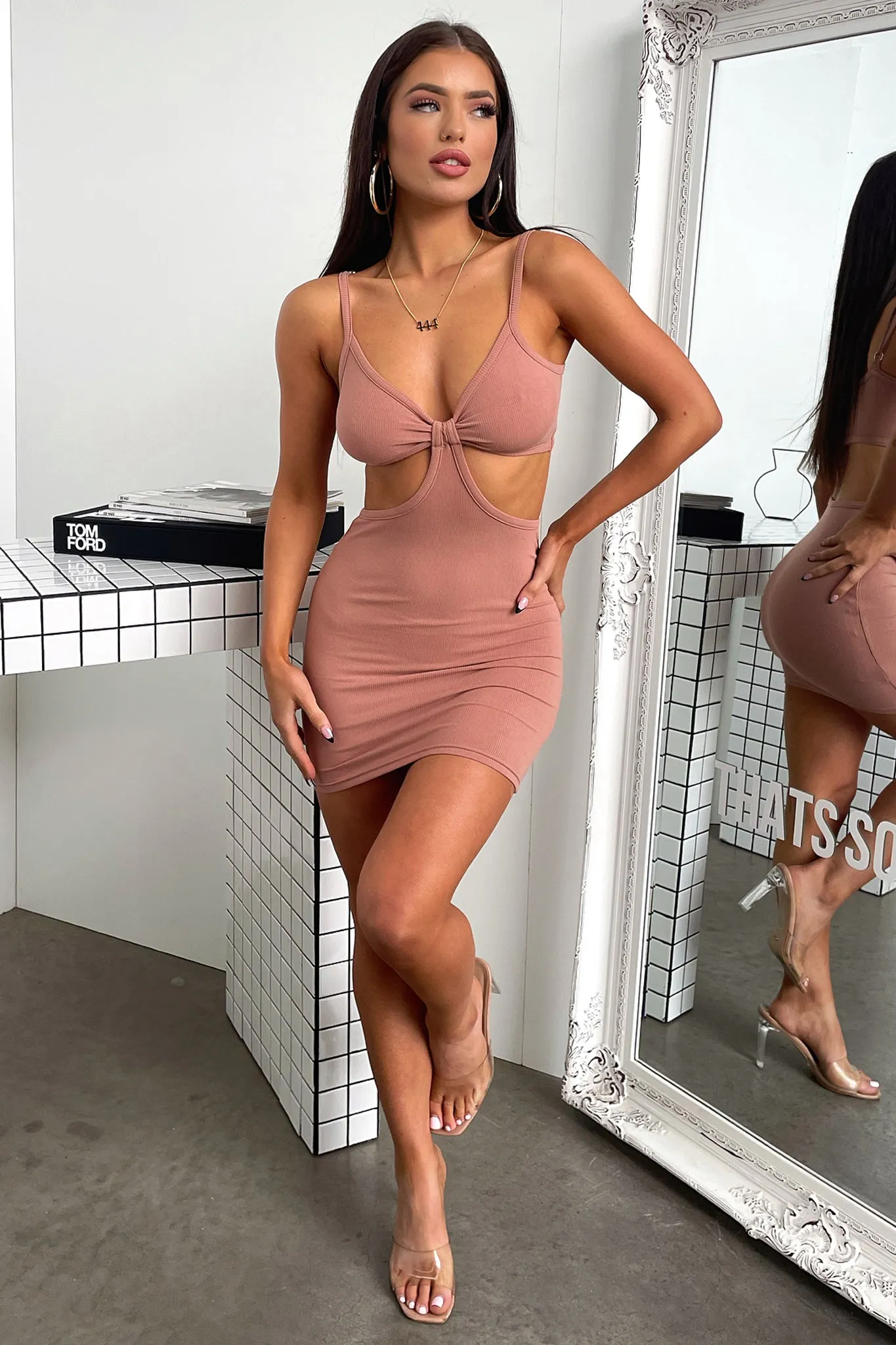 Island Dress - Mocha Show Edge Figure Pop